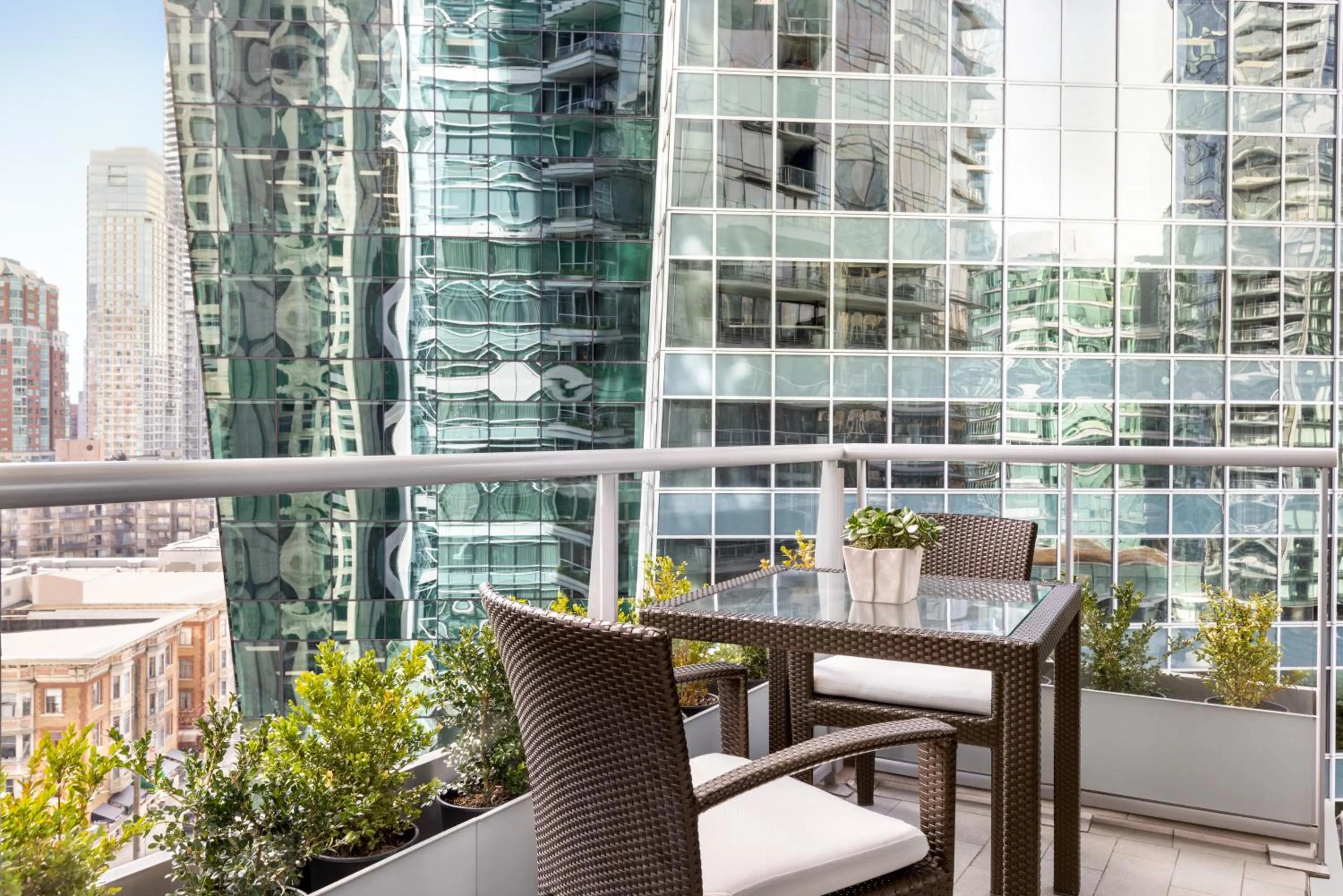 Patio in Hyatt Vancouver Downtown Alberni