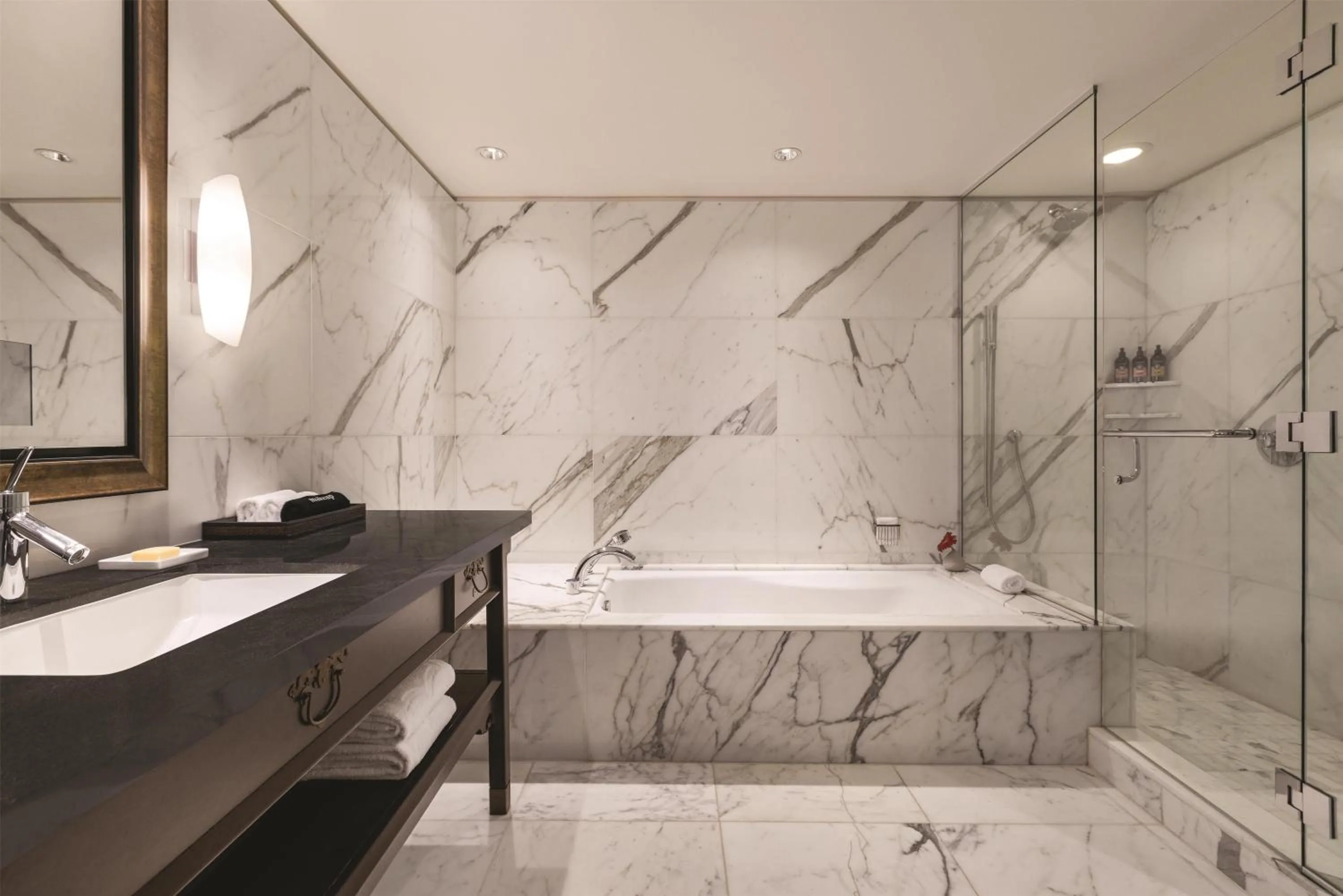 Bathroom in Hyatt Vancouver Downtown Alberni