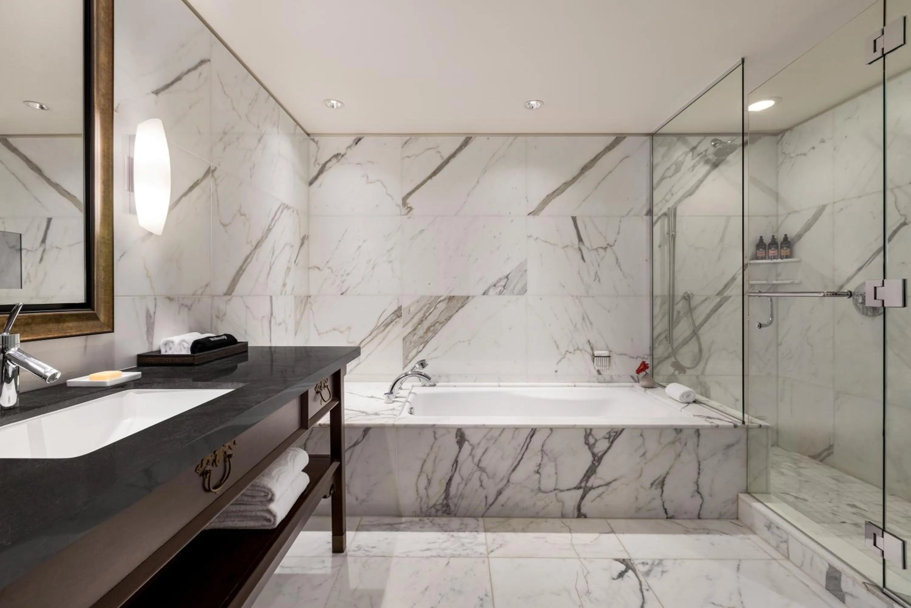 Shower in Shangri-La Vancouver