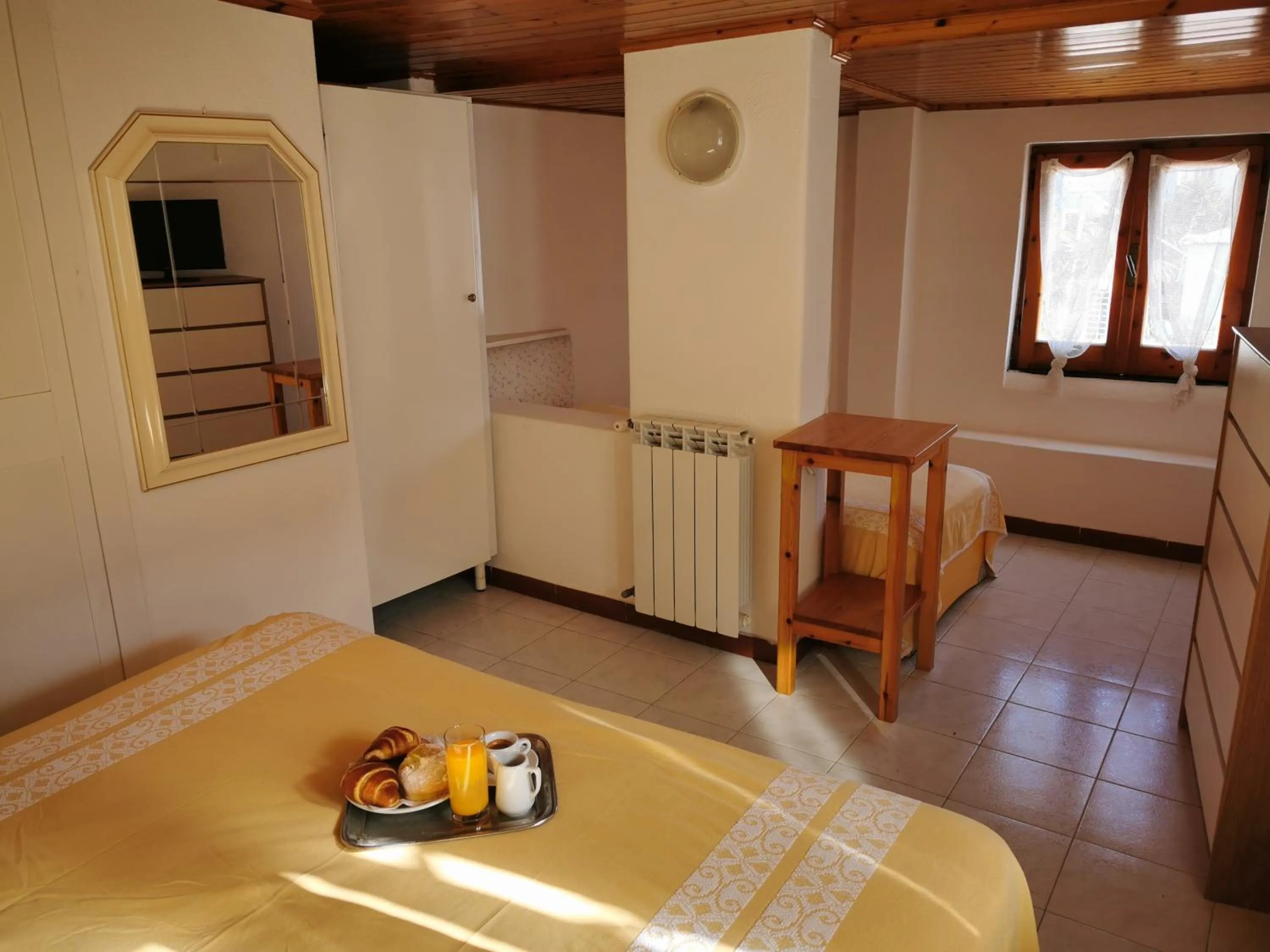 Bedroom in Hotel la Maggioressa
