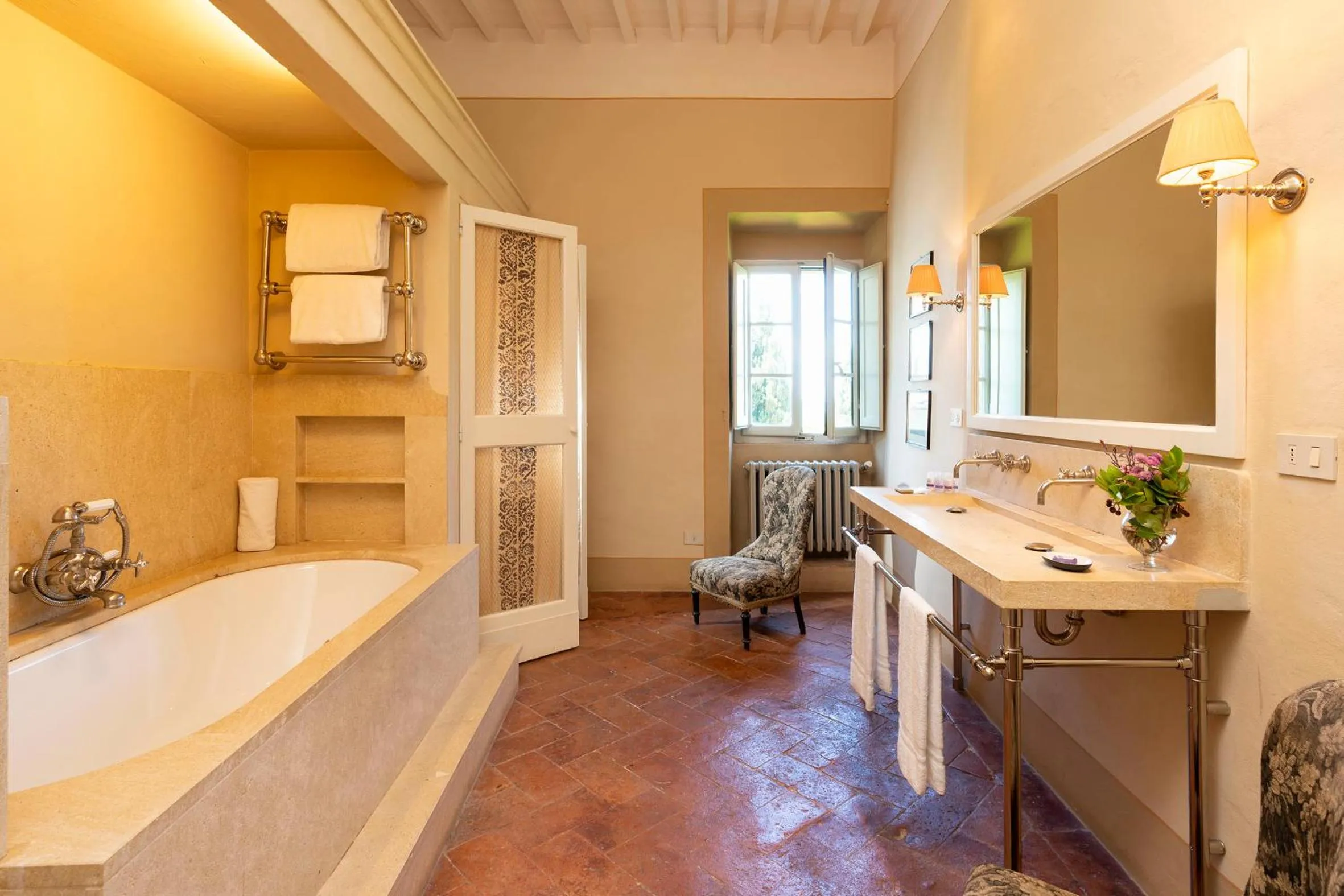 Bathroom in Castello di Fonterutoli Wine Resort