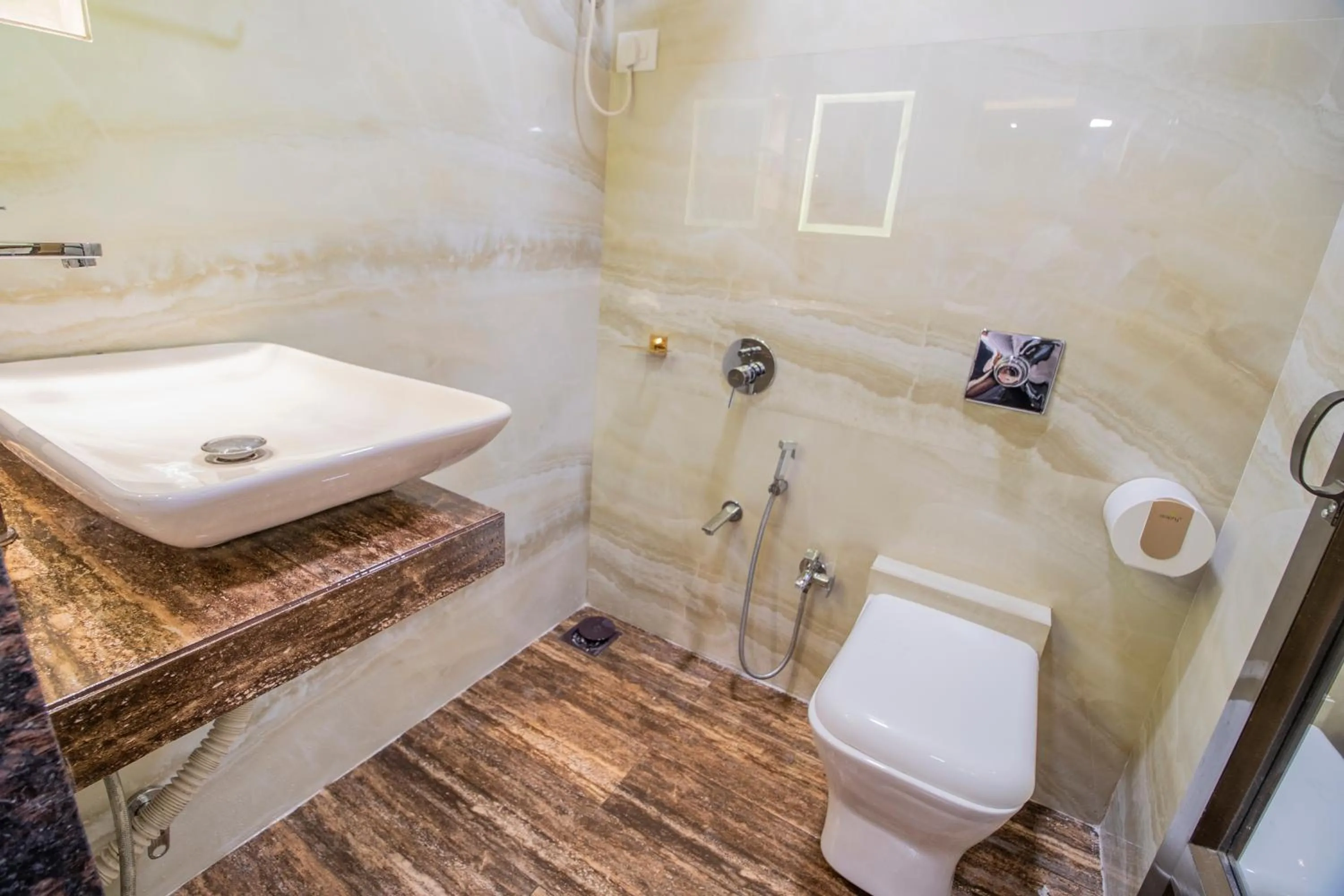 Shower in Onn Shelter Inn