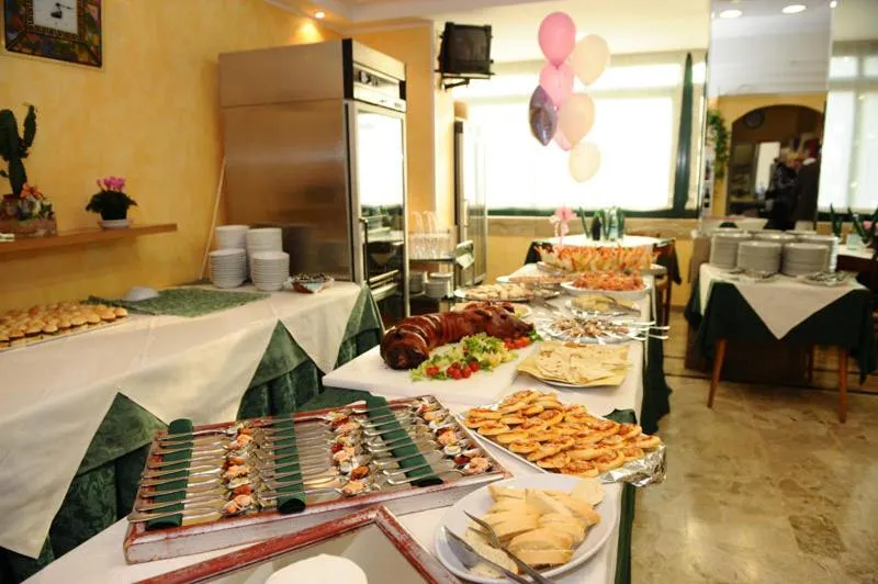 Restaurant/places to eat in Hotel Verdemare