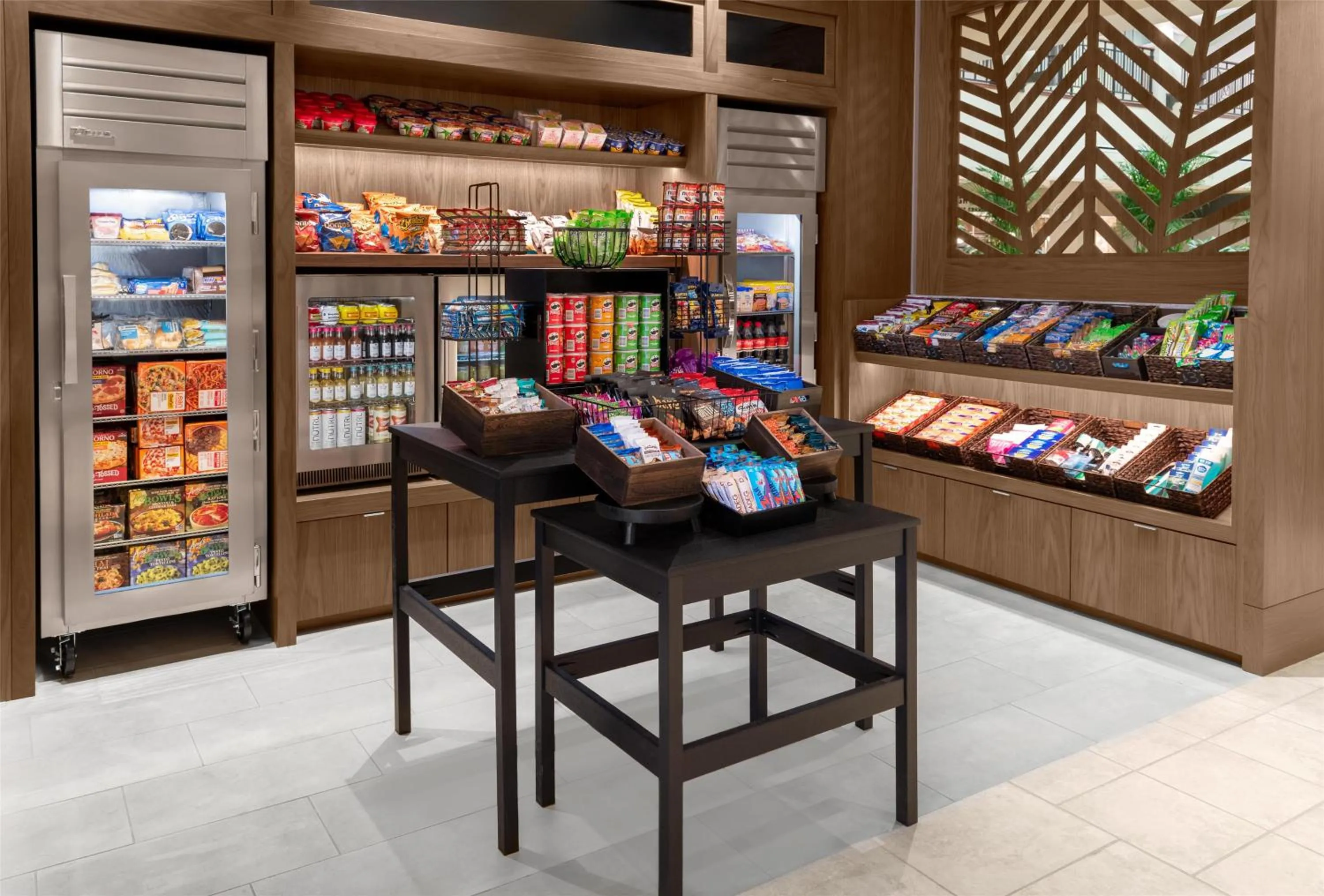 Restaurant/places to eat in Embassy Suites Fort Myers - Estero