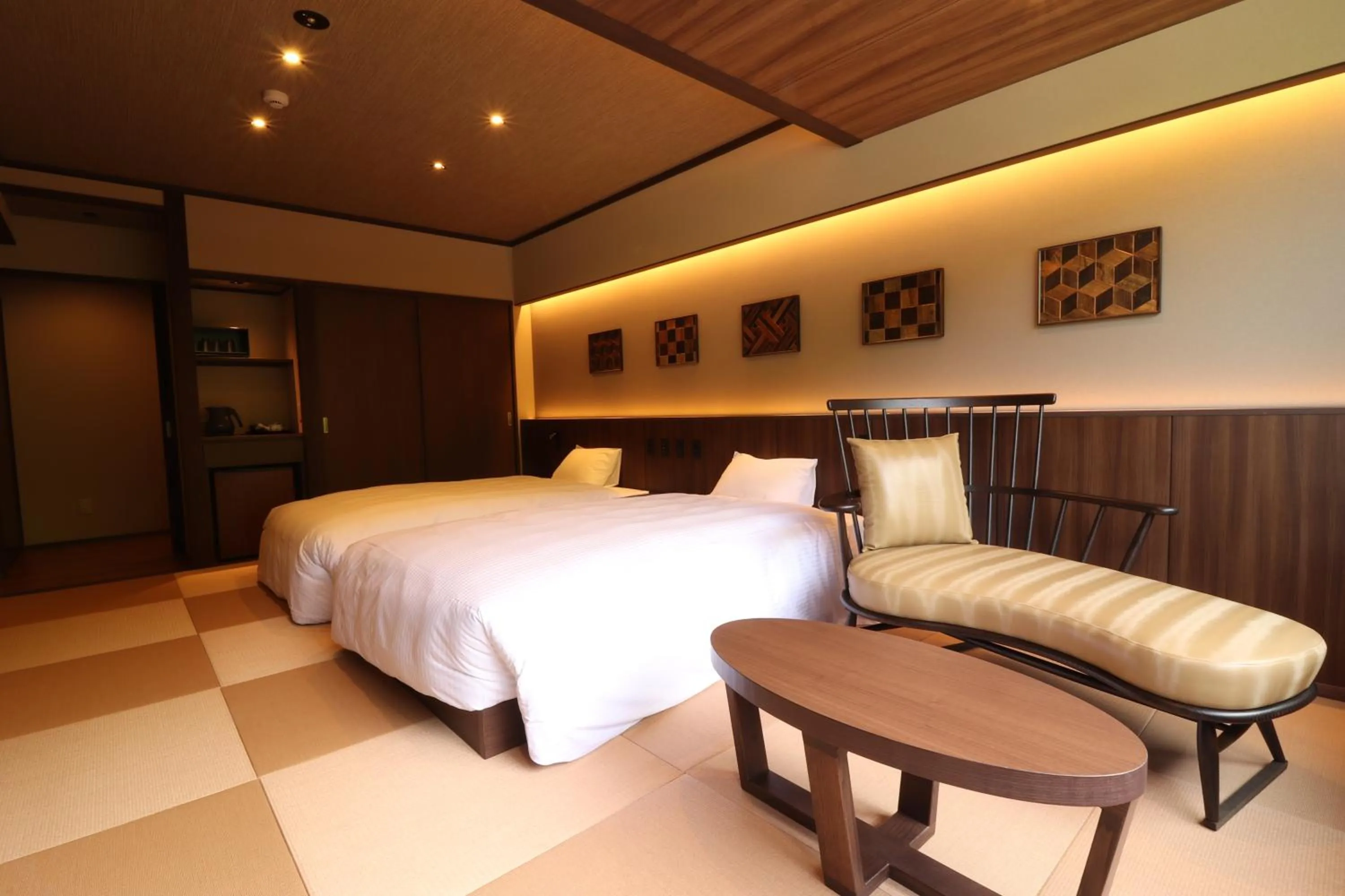 Bed in Yumoto Ueyama Ryokan