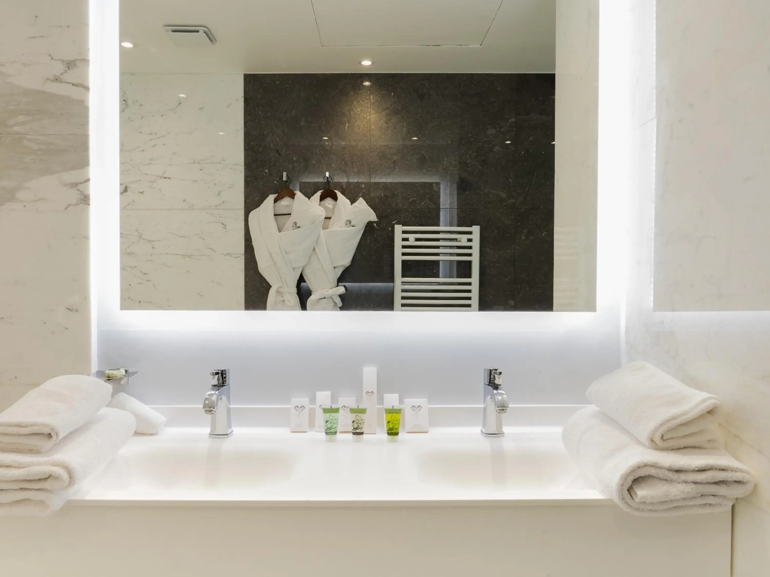 Junior Suite in Villa Genesis Junior Suite in Villa Genesis