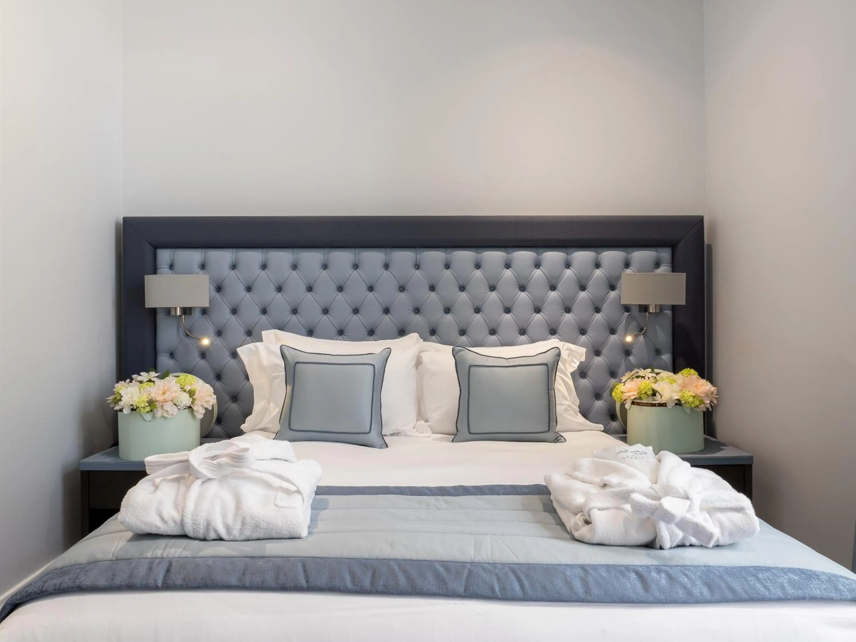 Bed in Villa Genesis