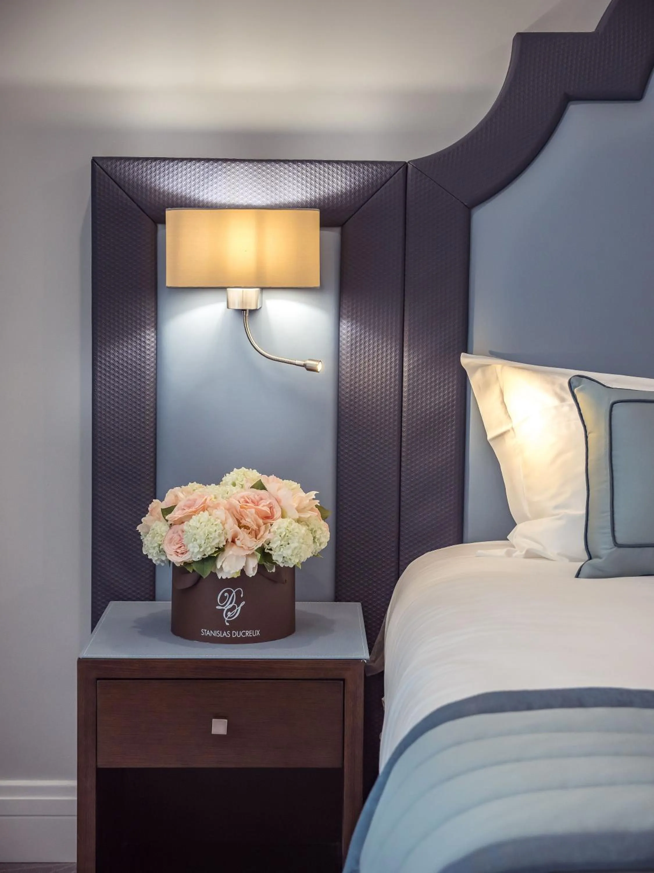 Bed in Villa Genesis