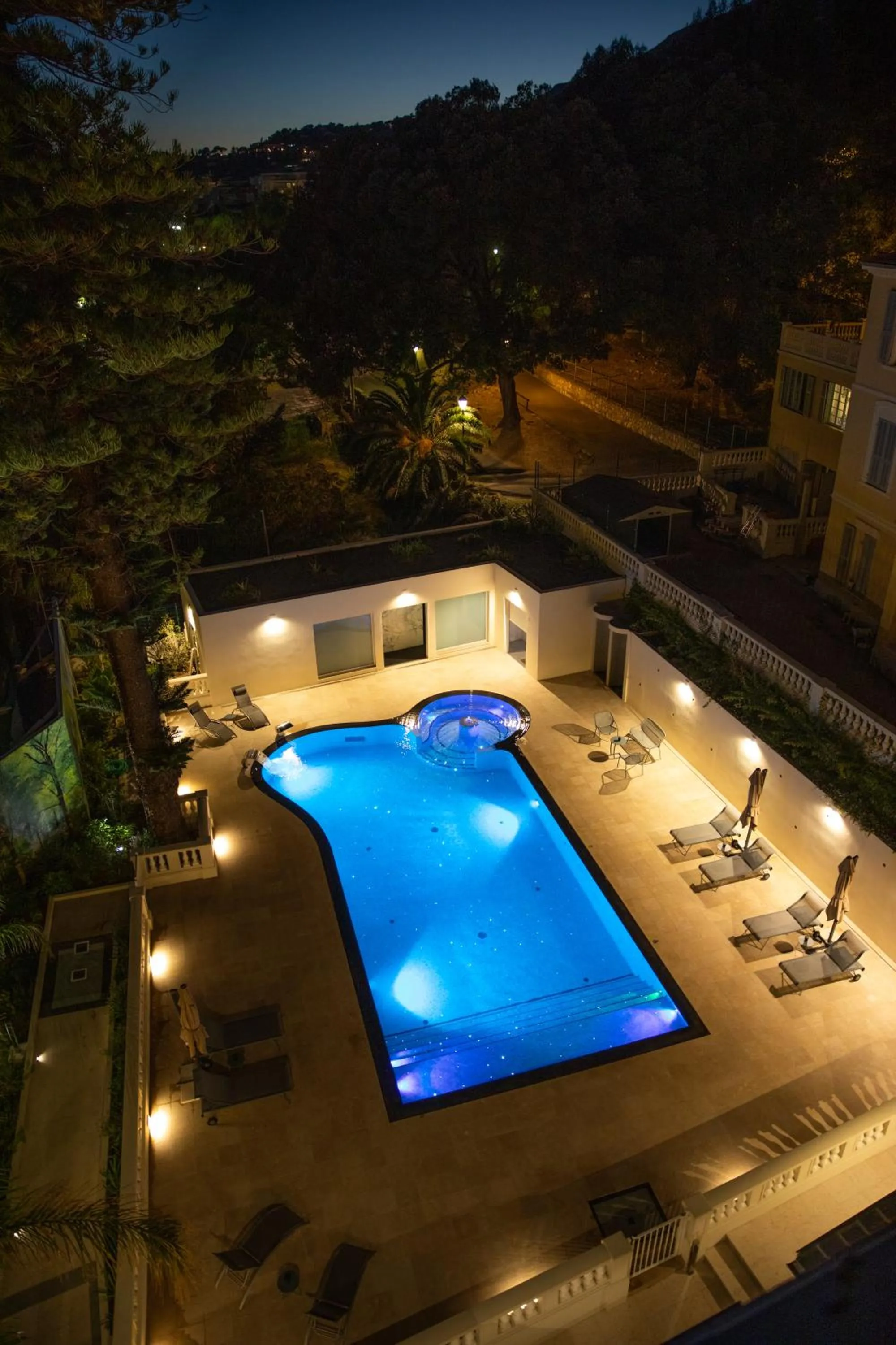 Swimming pool in Villa Genesis