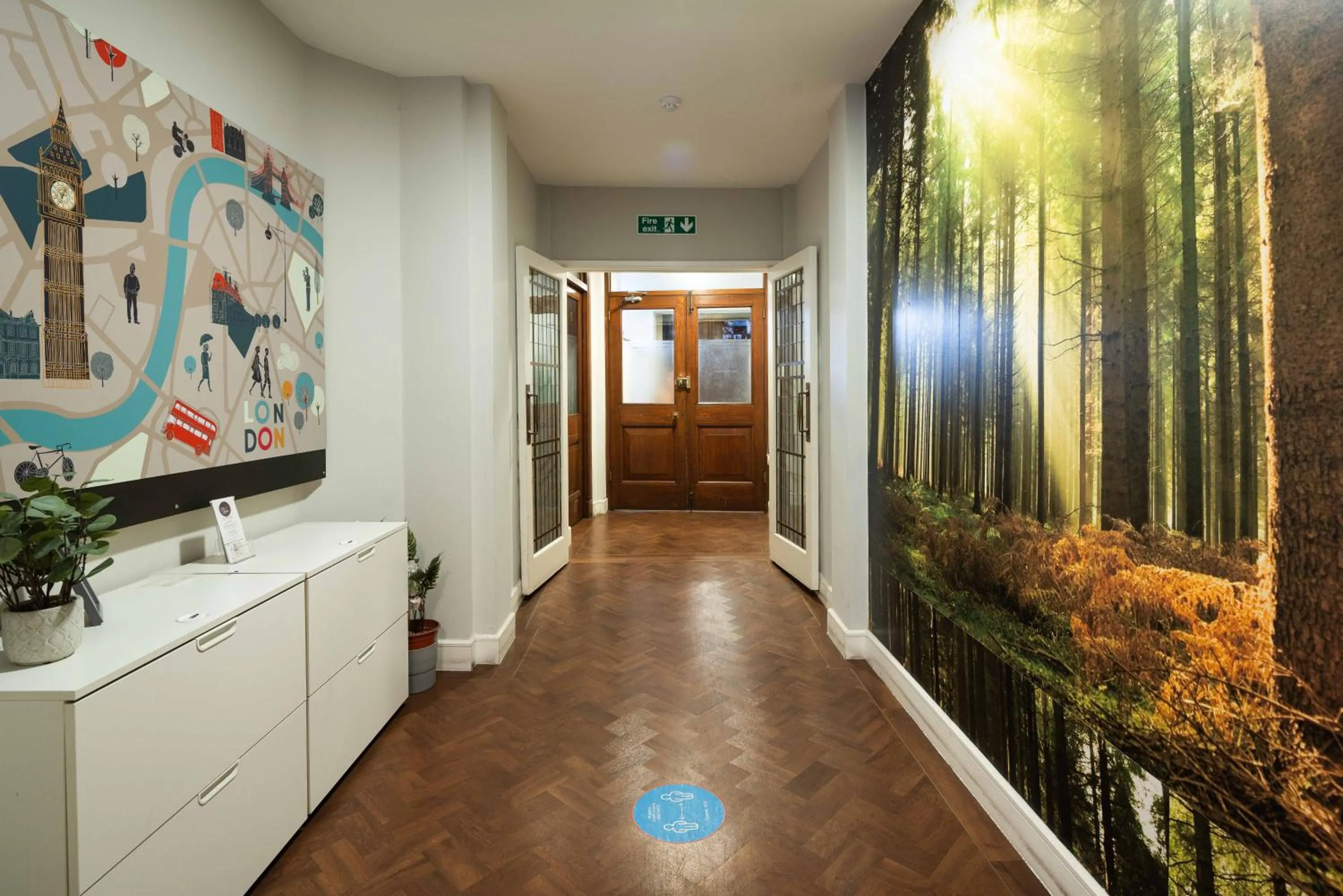 Property building in London City Hotel