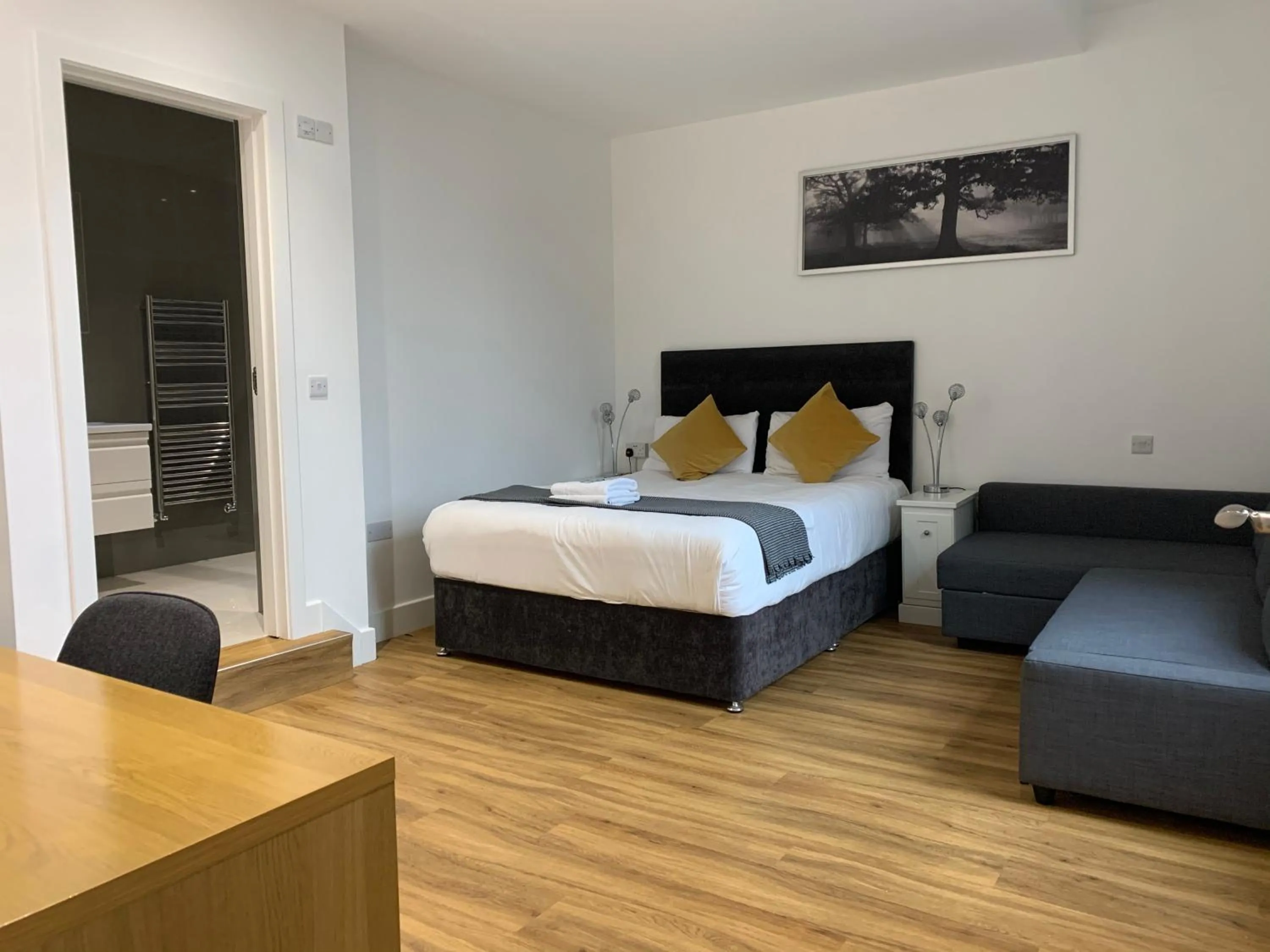 Bed in London City Hotel