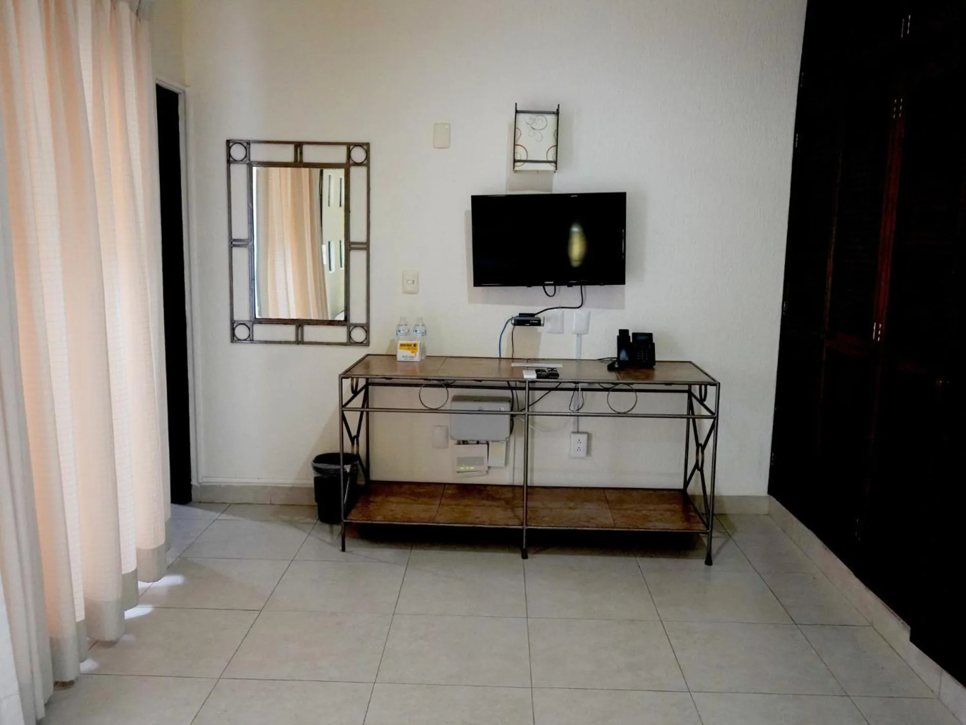 TV and multimedia in Tukan Hotel Playa del Carmen