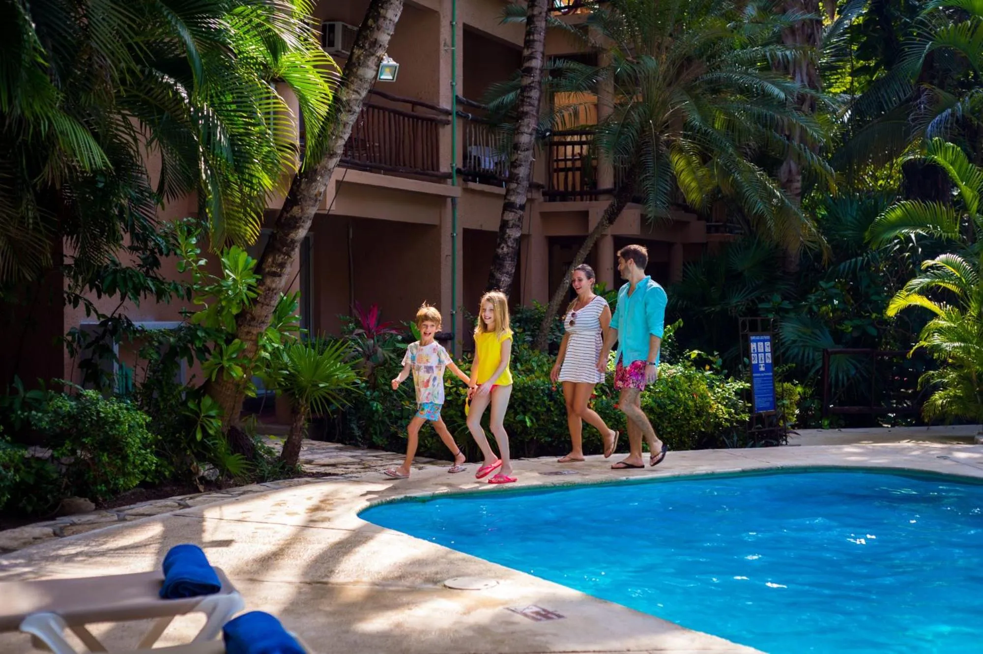 Swimming pool in Tukan Hotel Playa del Carmen
