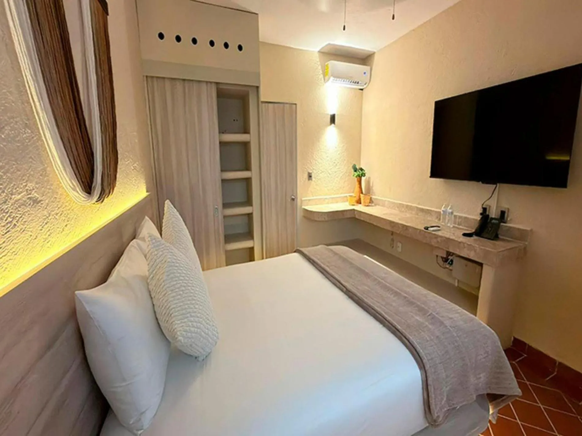 Bedroom, Bed in Quinta Nina Playa del Carmen - Solo Adultos