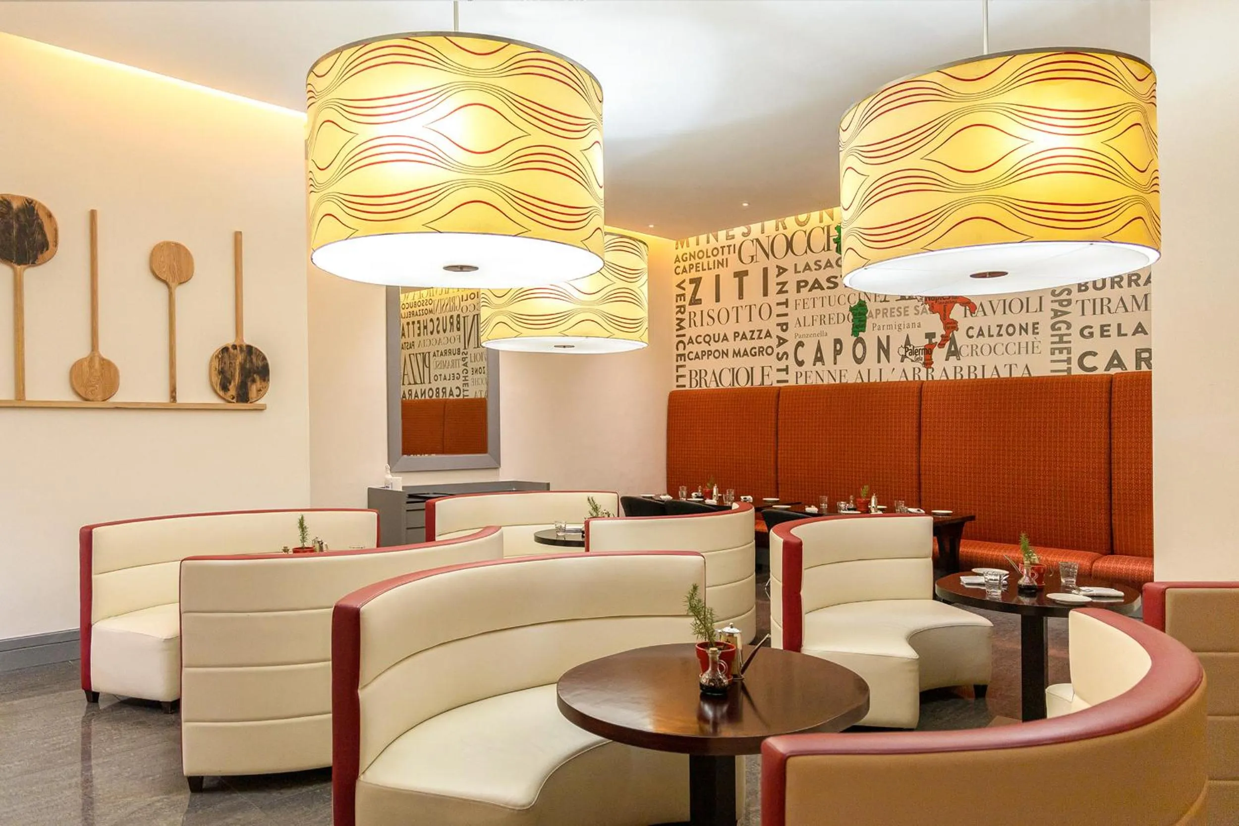Restaurant/places to eat in ibis Mall Avenue Dubai