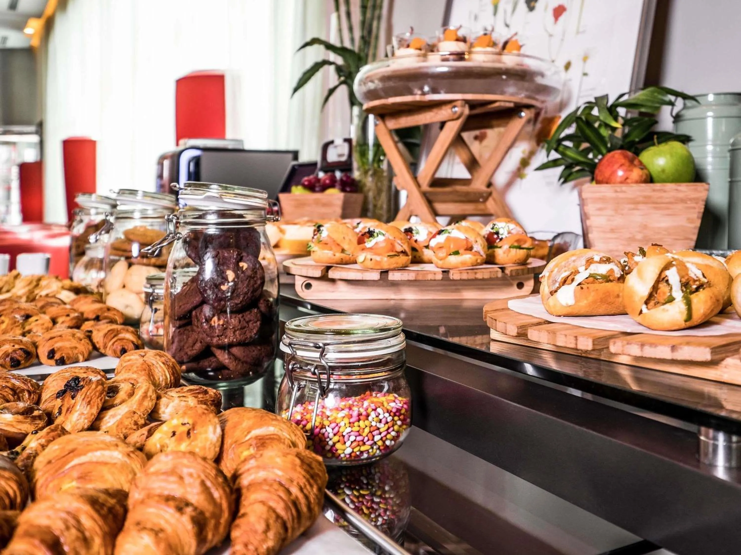 Breakfast in ibis Mall Avenue Dubai