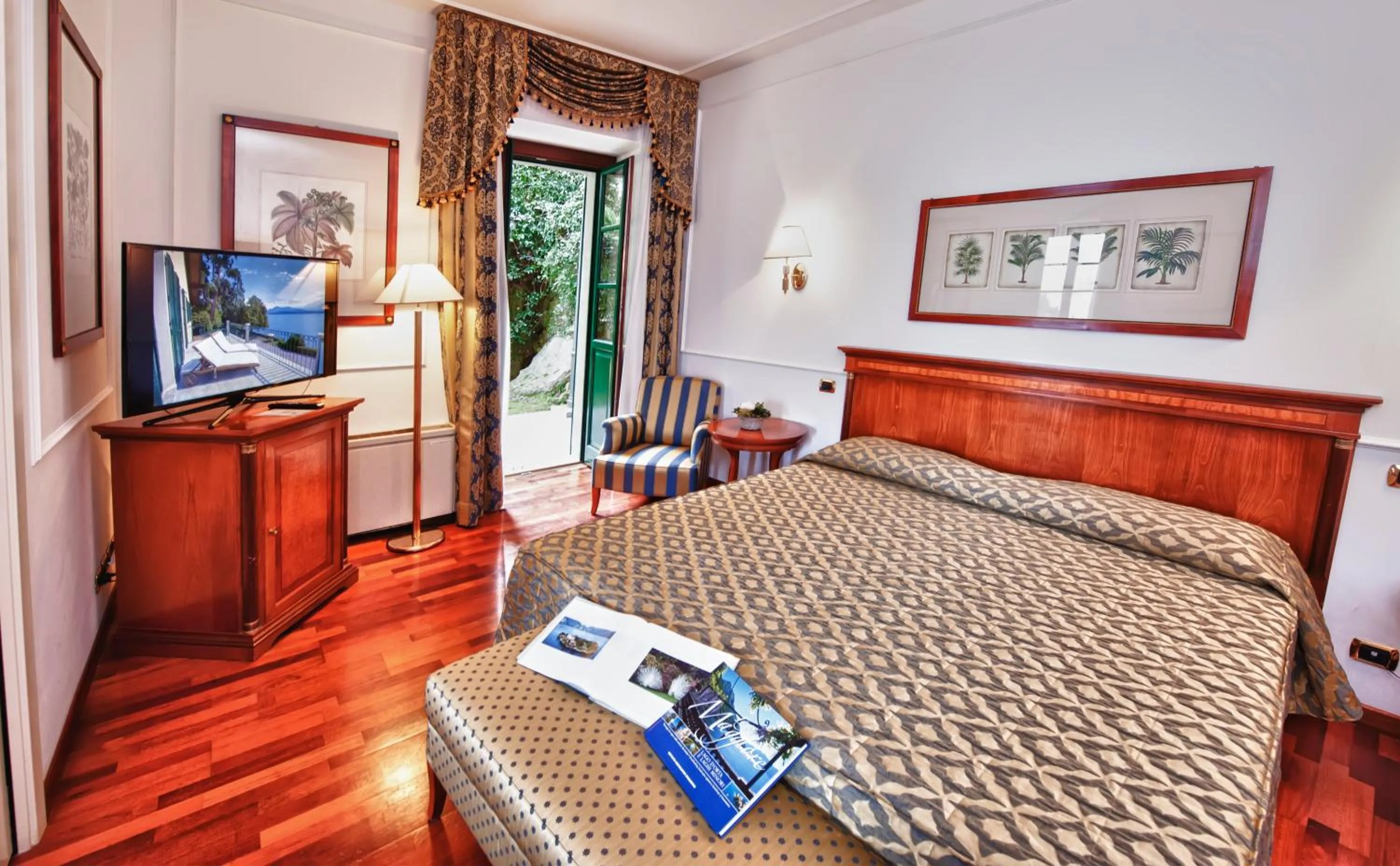 Bedroom, Bed in Relais Casali della Cisterna