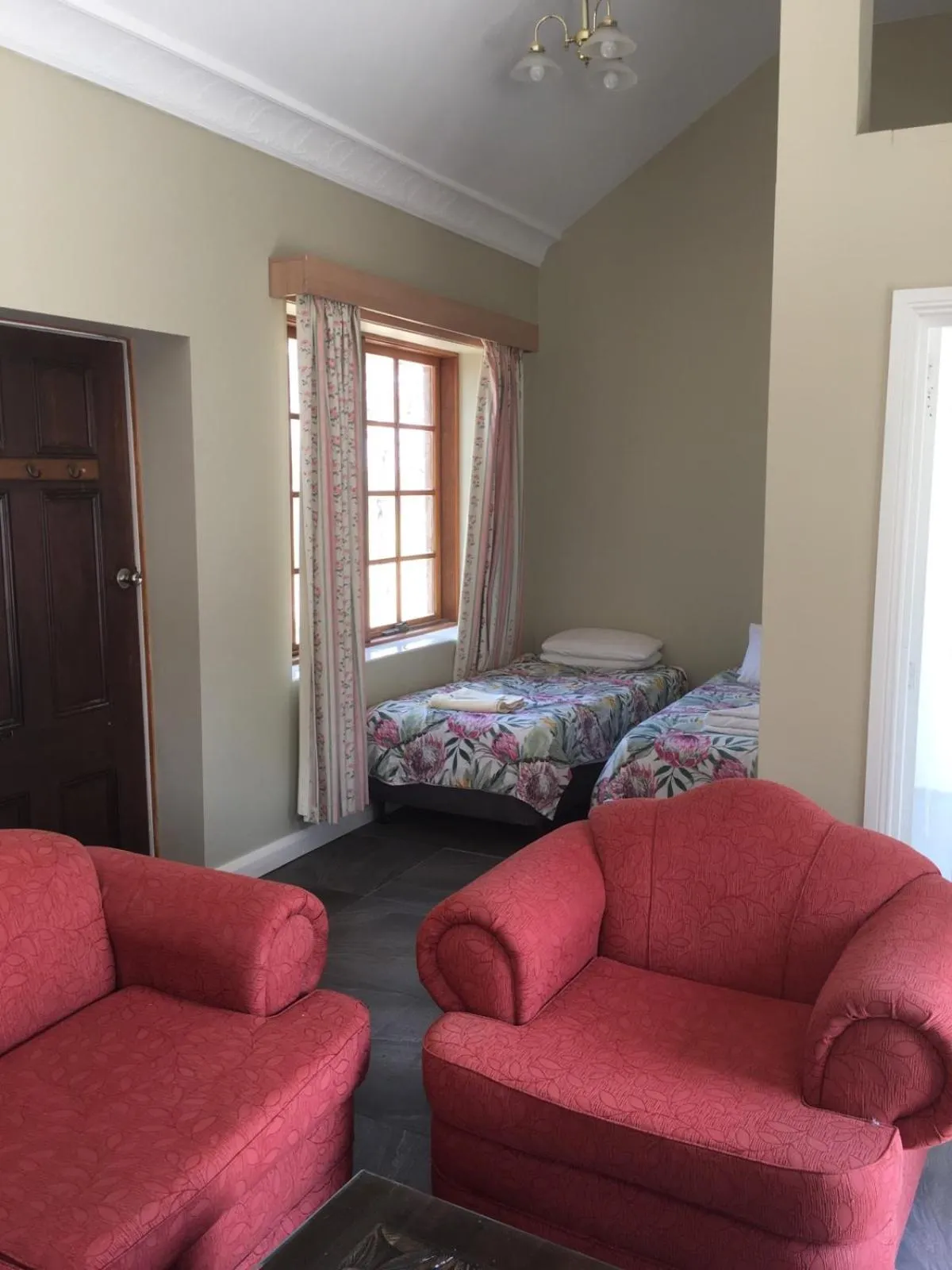 Bed in Hatchers Richmond Manor