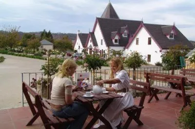 Day in Hatchers Richmond Manor