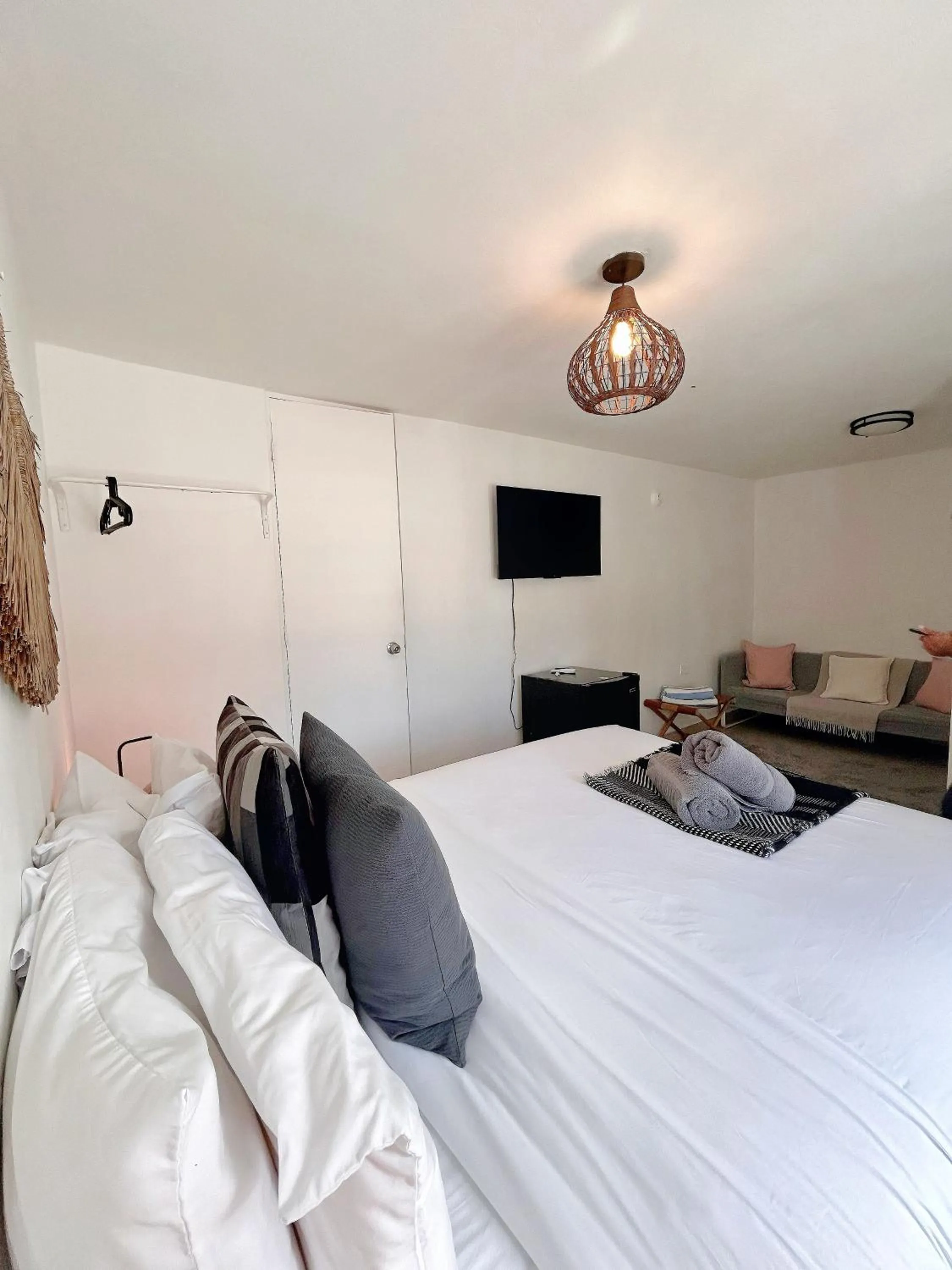 Decorative detail, Bed in The Pelican Poshtel