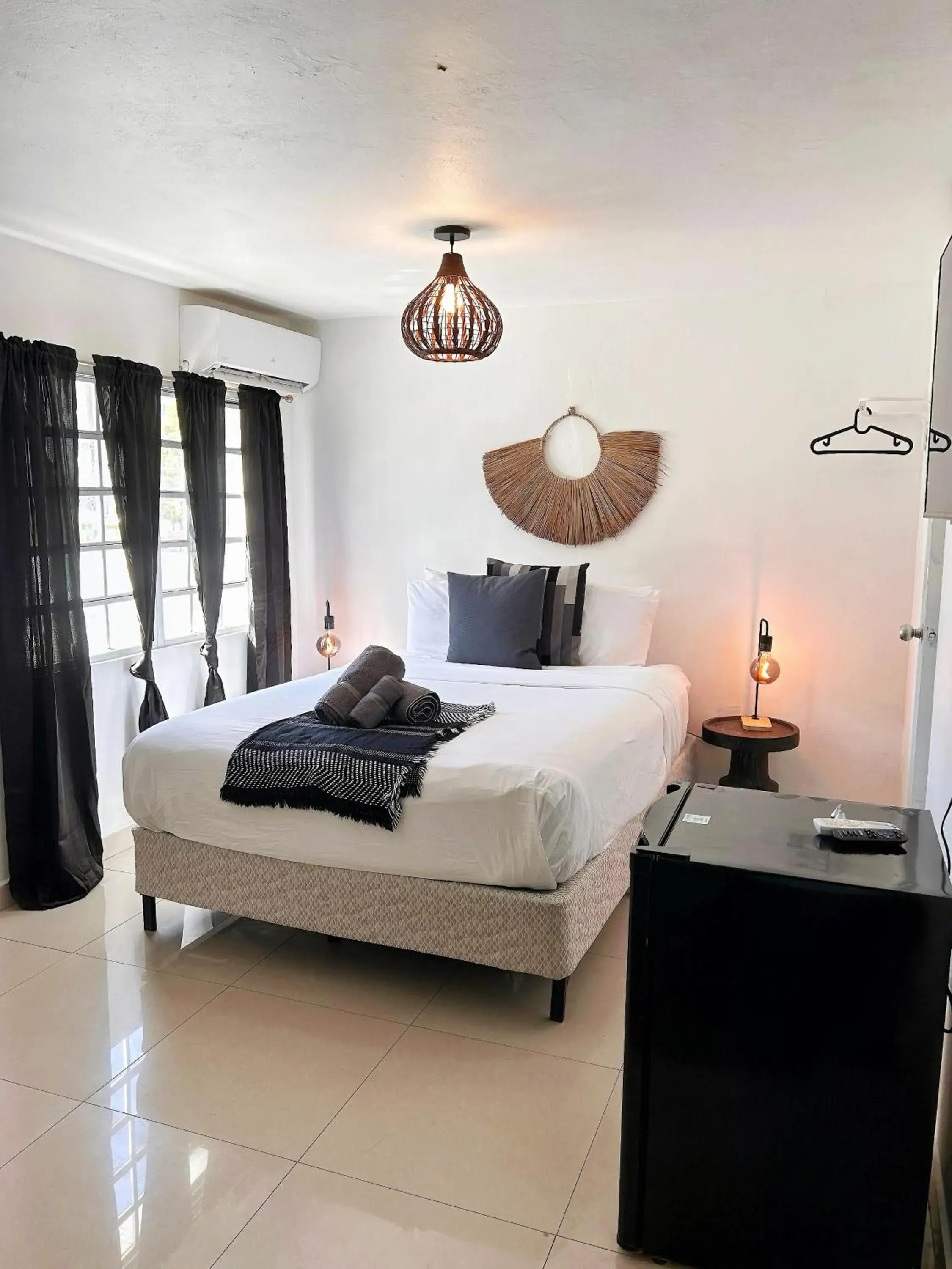 Superior Double Room in The Pelican Poshtel Superior Double Room in The Pelican Poshtel