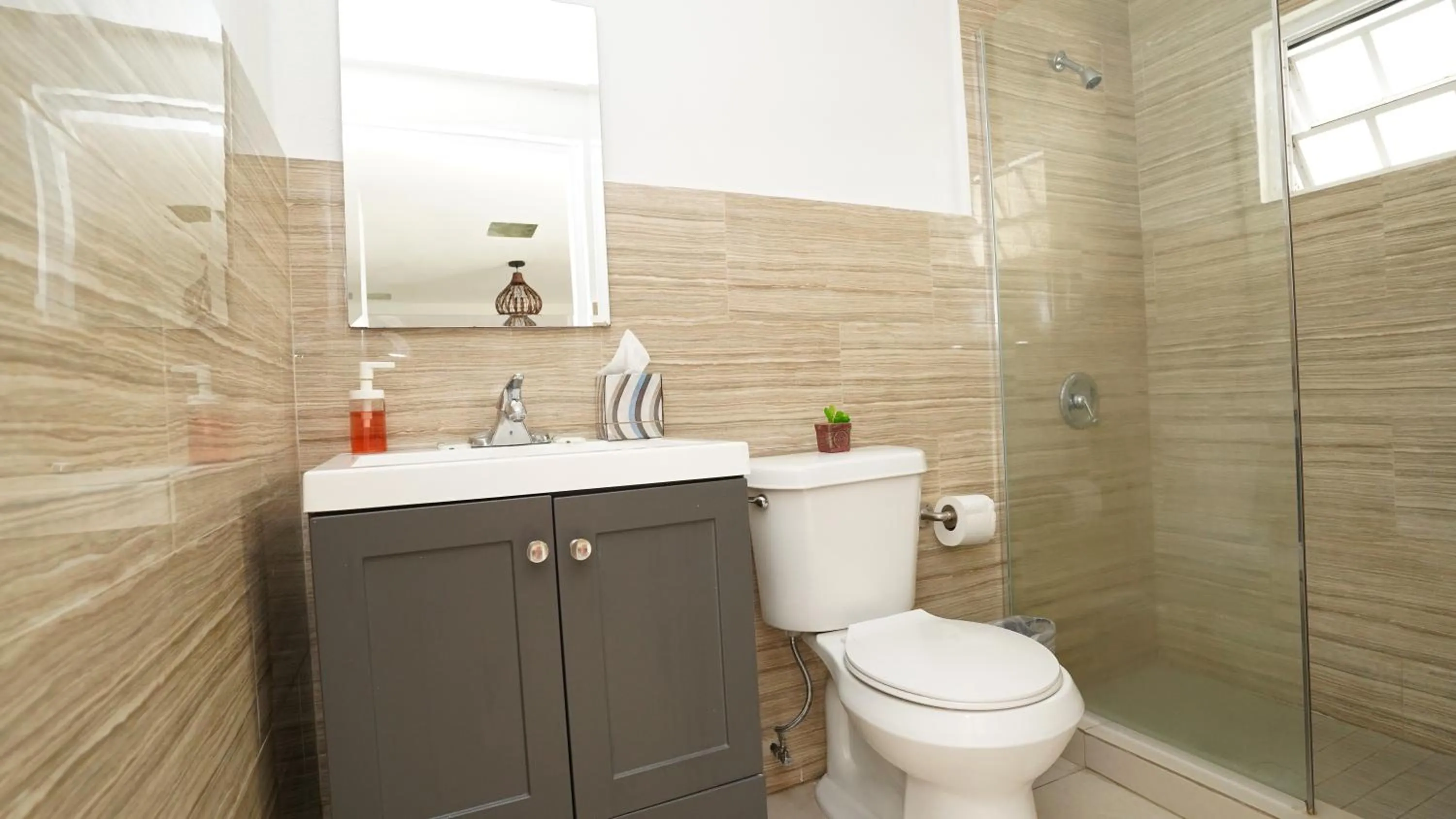 Bathroom in The Pelican Poshtel