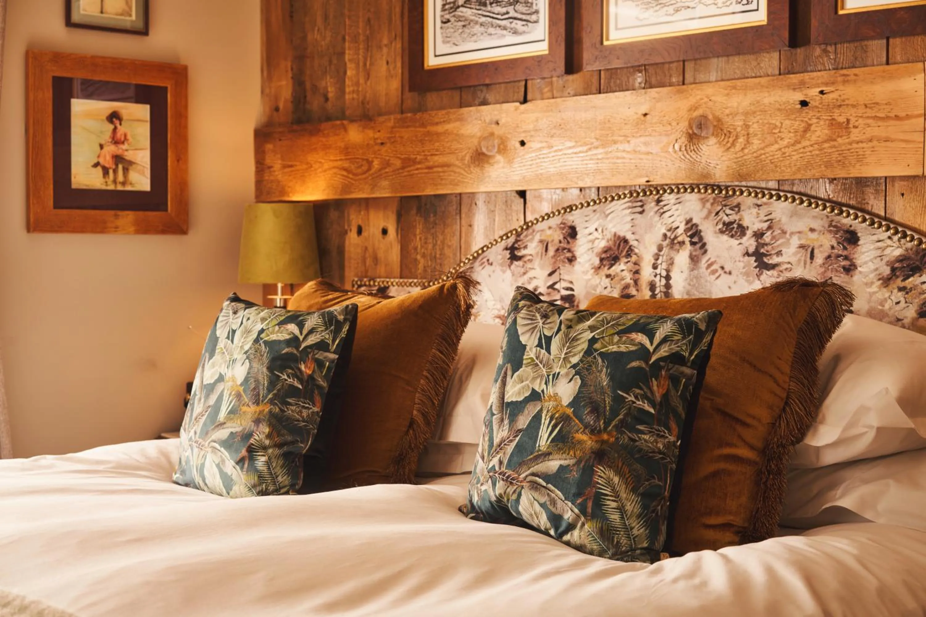 Bed in The Rising Sun