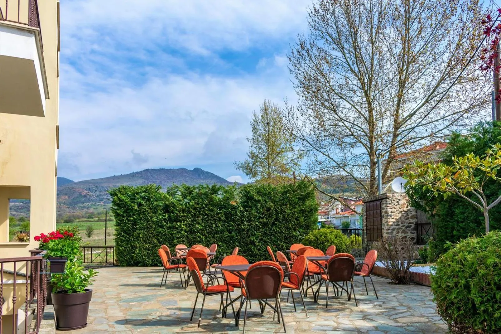 Spring in Hotel Nostos Kastoria