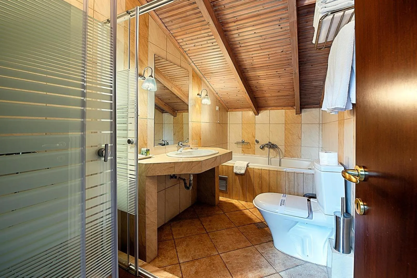 Shower in Hotel Nostos Kastoria