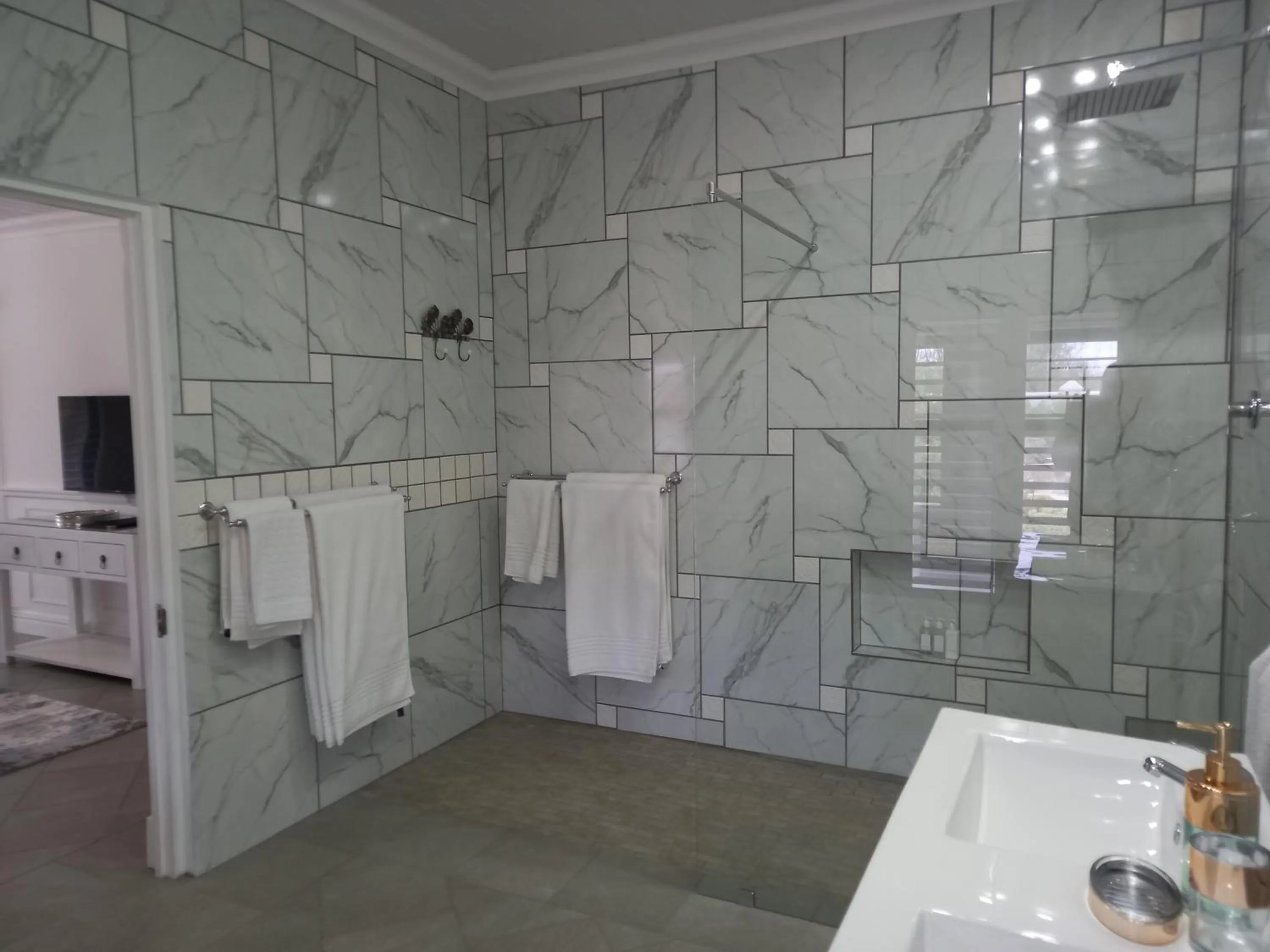 Shower in Linda se Dop