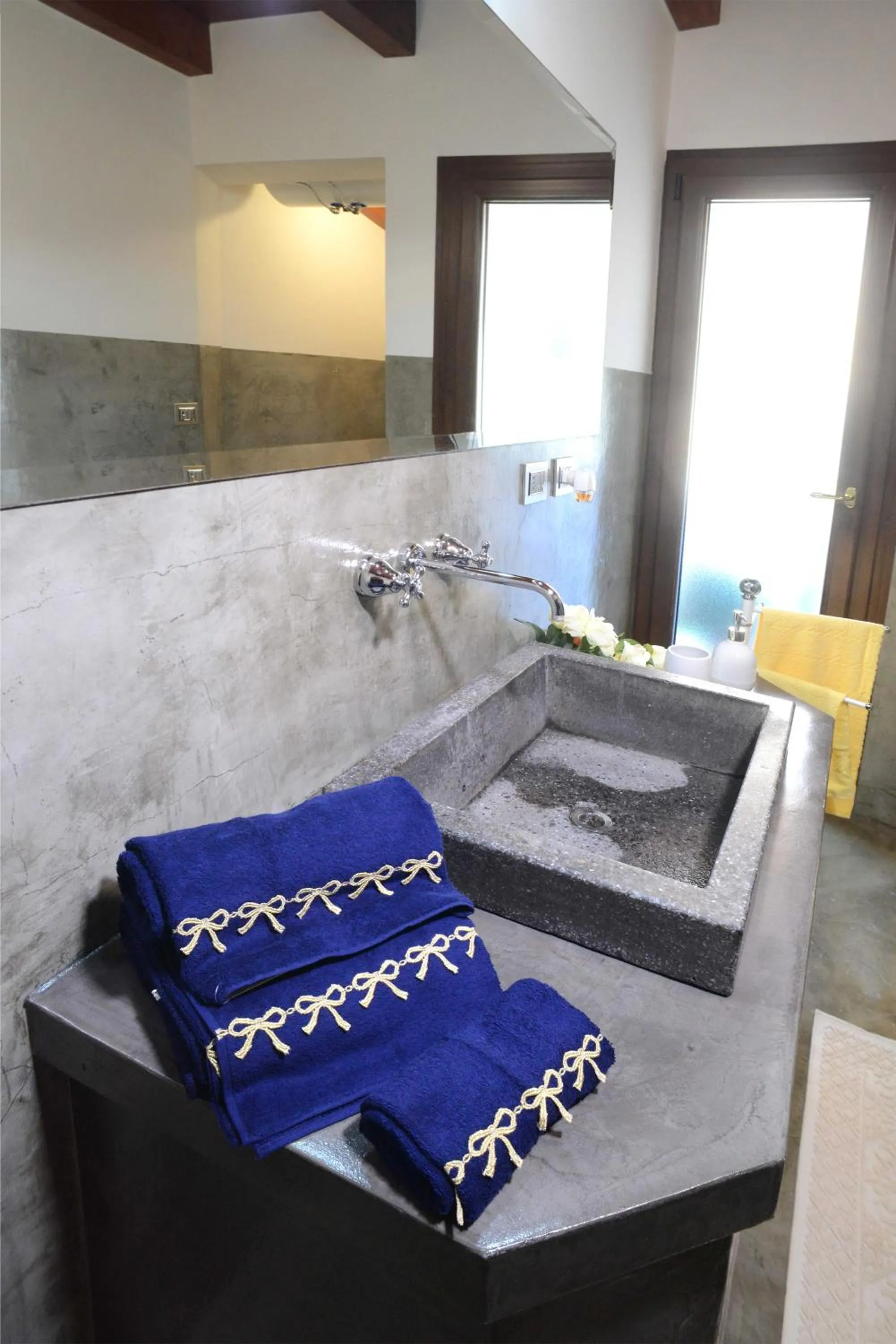 Bathroom in A Mos Veure B&B