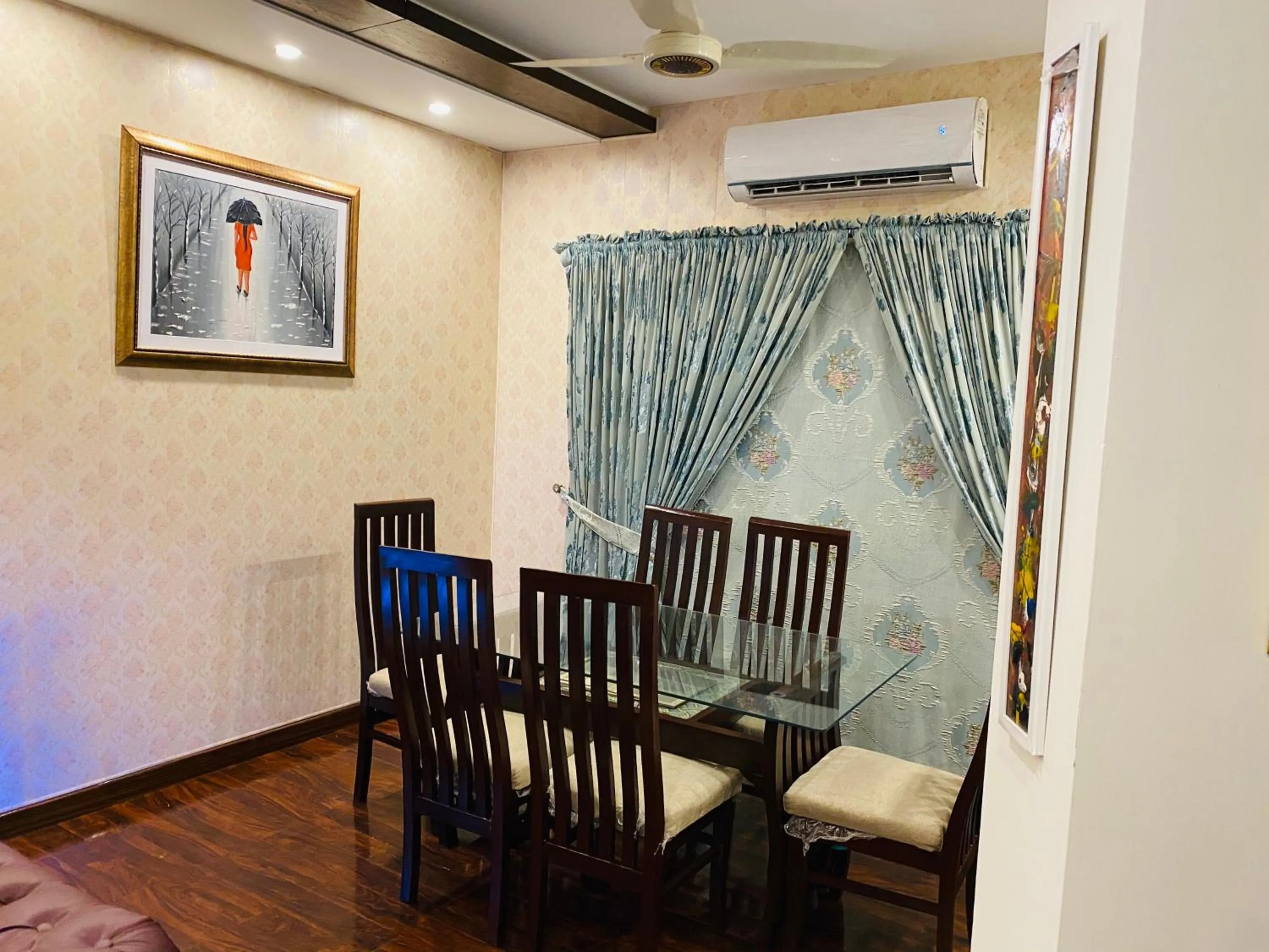 Vactional Villa Dha Phase 6 Lahore ,Three Bed Room Full House