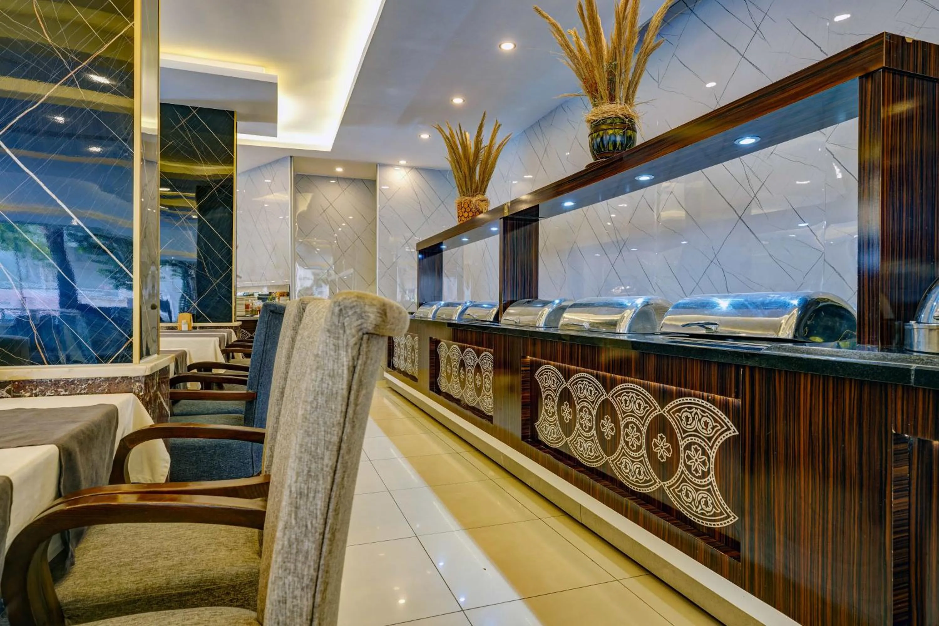 Restaurant/places to eat in Kleopatra Arsi Hotel