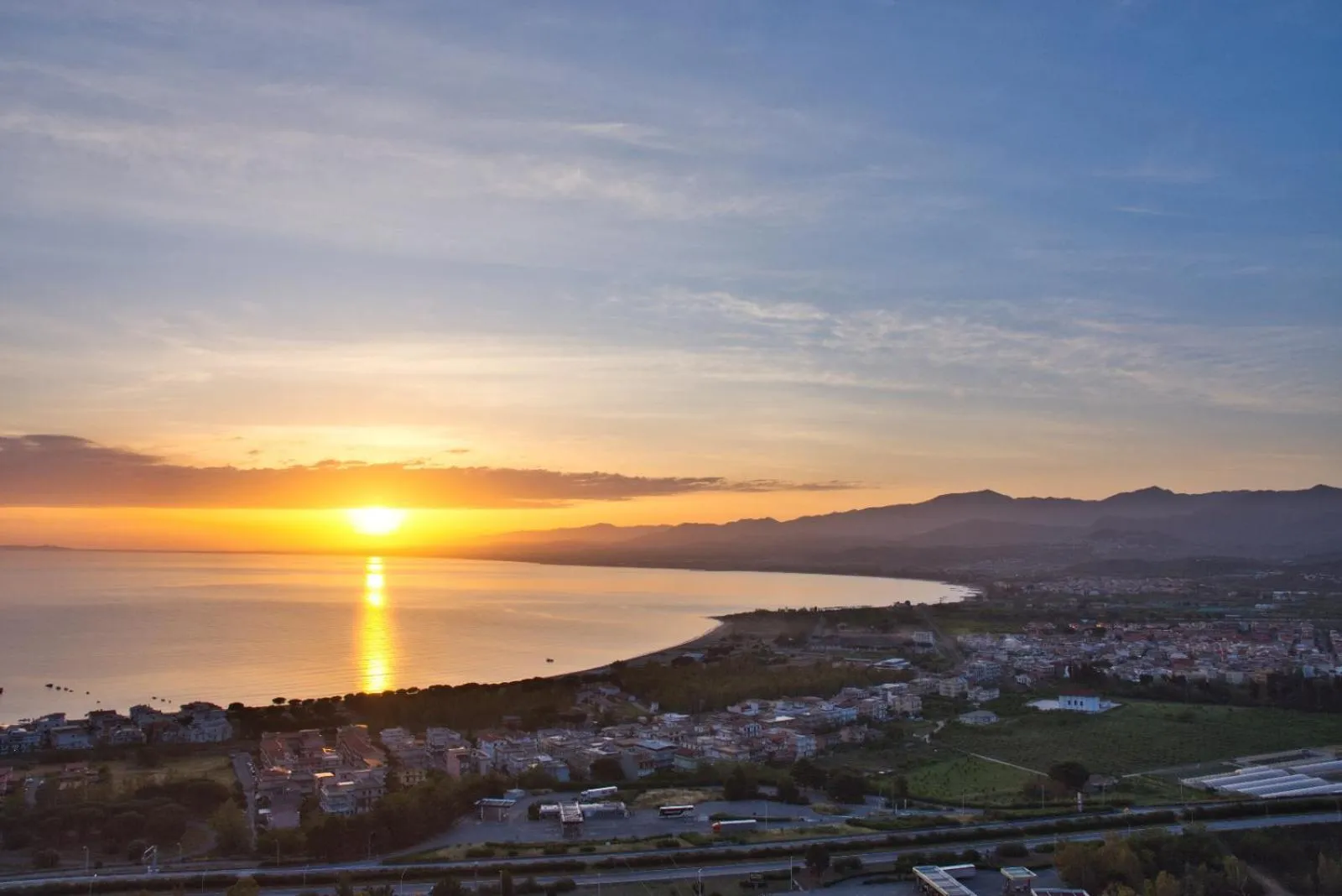 Sunrise in B&B Scirocco House