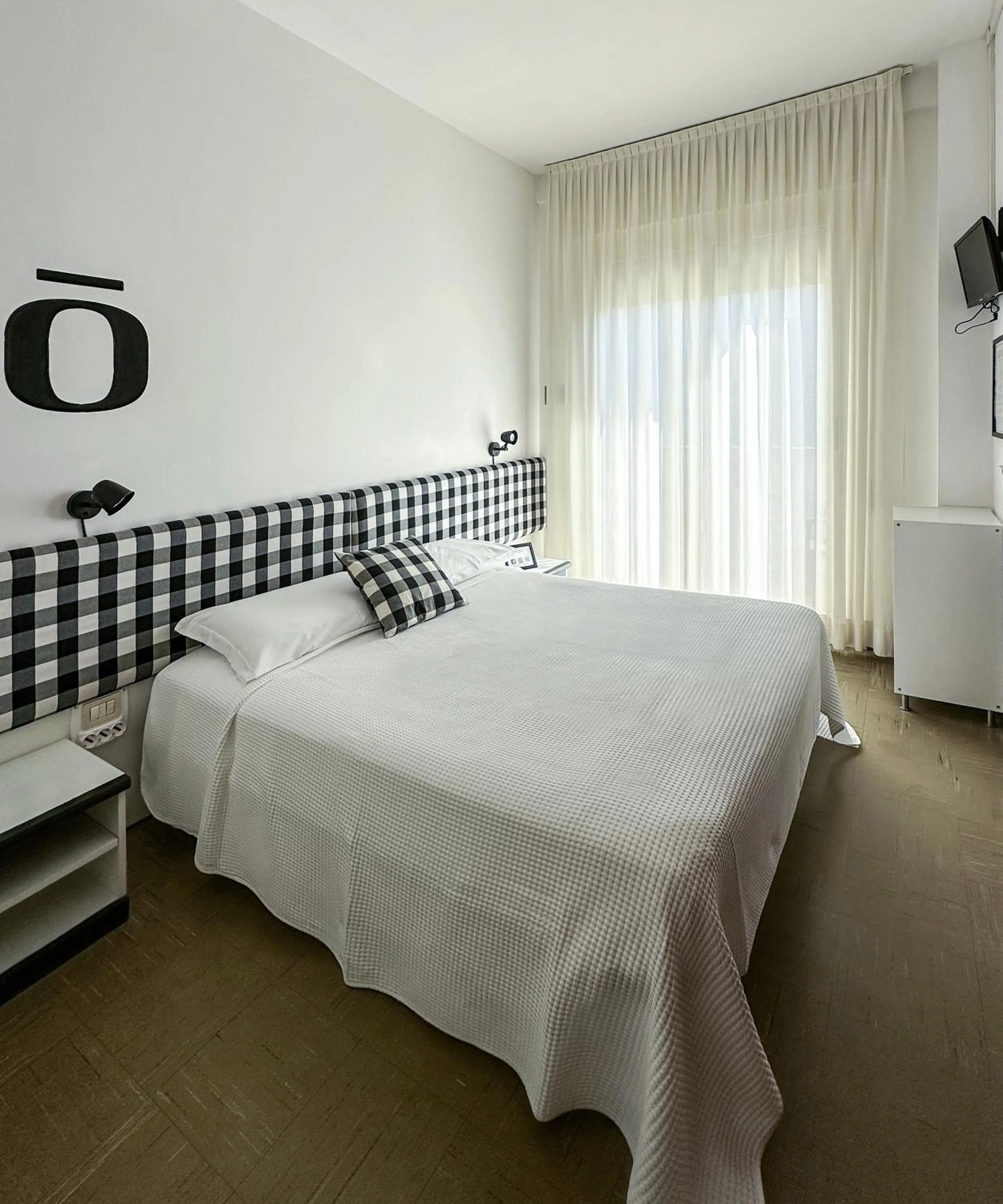 Bedroom, Bed in Hotel Aplo - Breakfast Experience