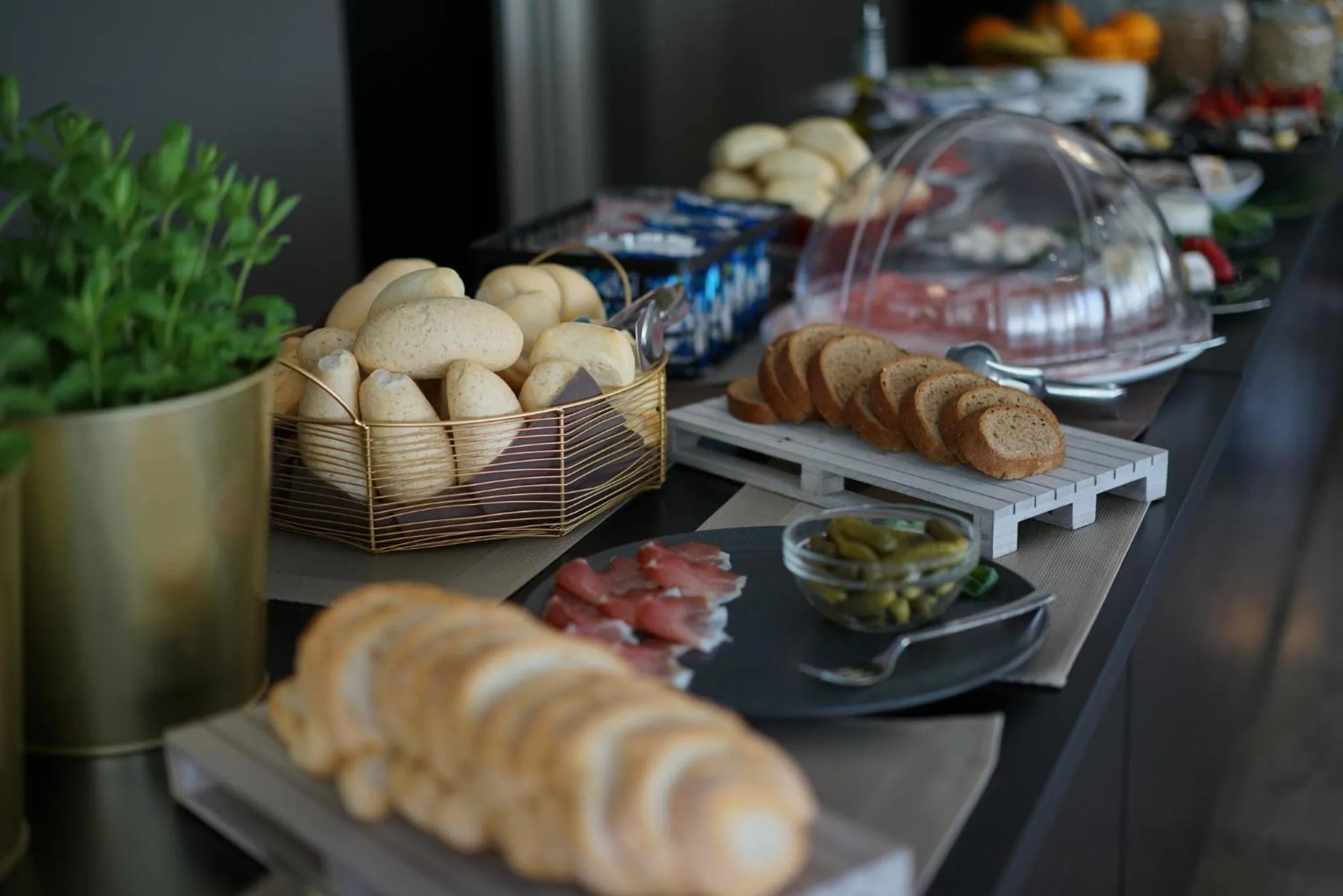 Buffet breakfast in Hotel Aplo - Breakfast Experience