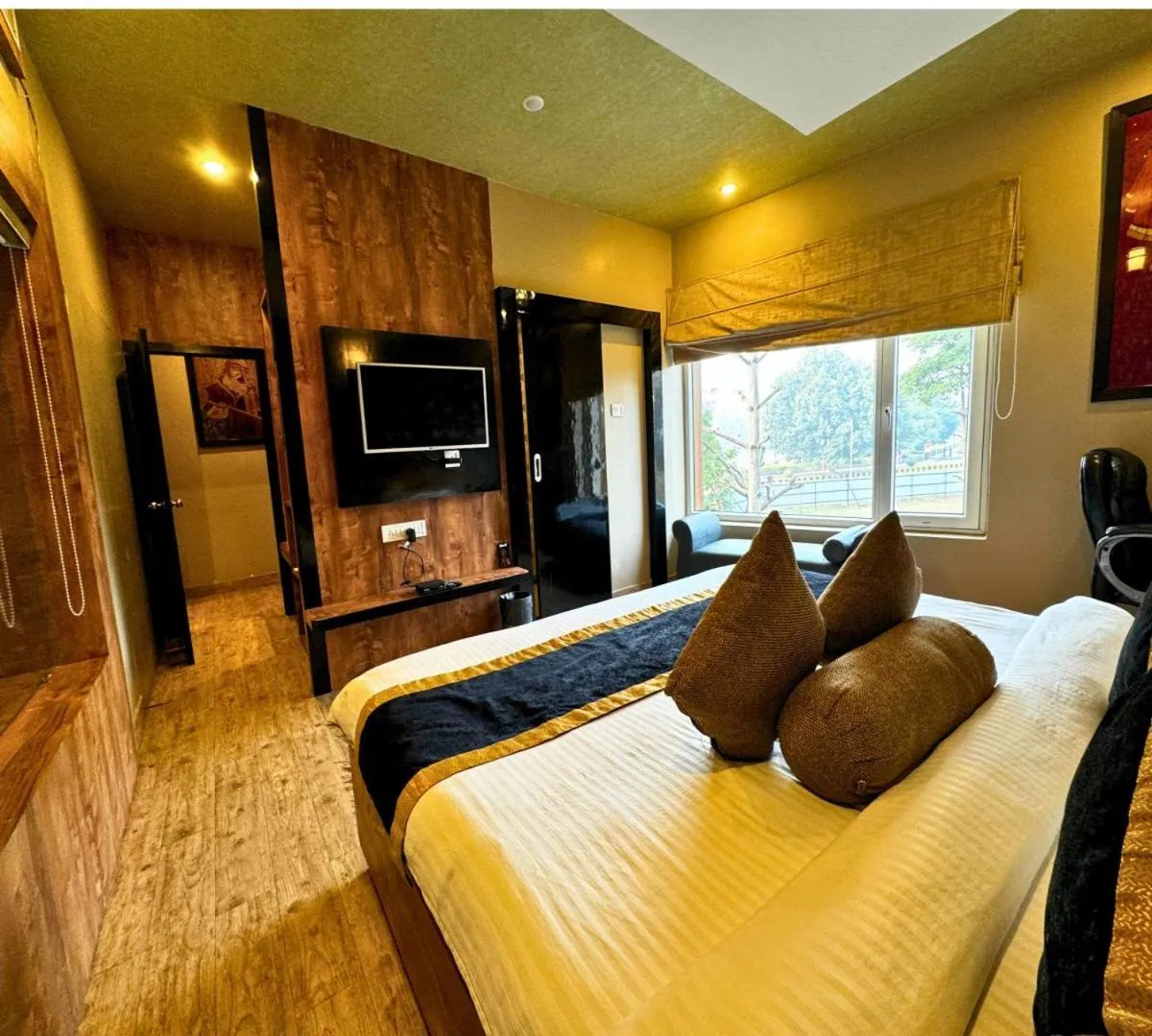 Bedroom, Bed in Hotel Runway Inn