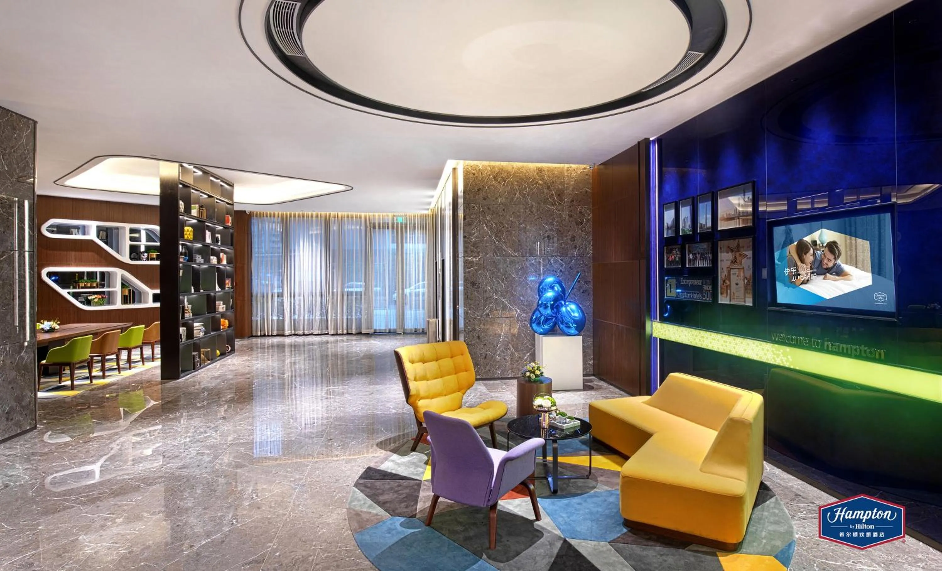 Seating area in Hampton by Hilton Guangzhou Dongxiaonan