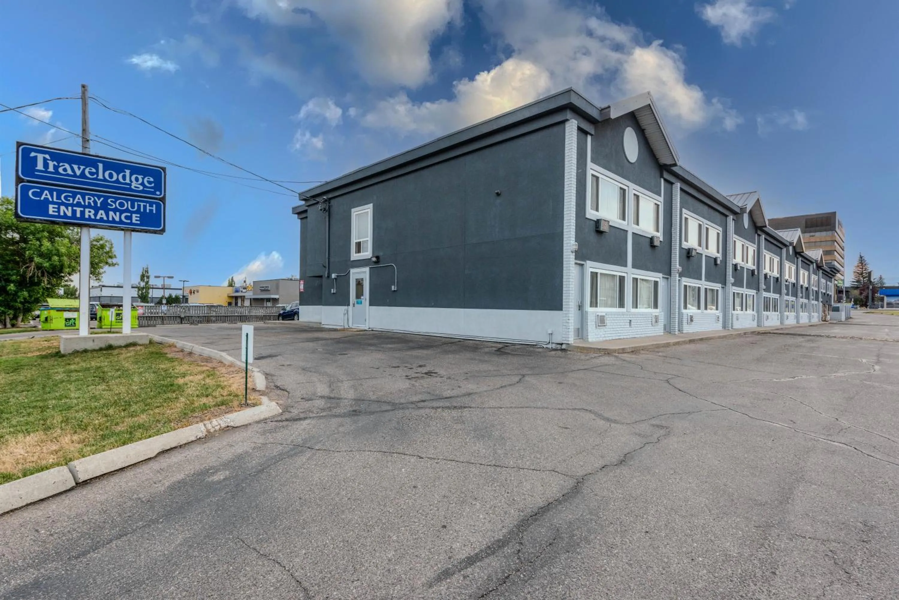 Travelodge by Wyndham Calgary South