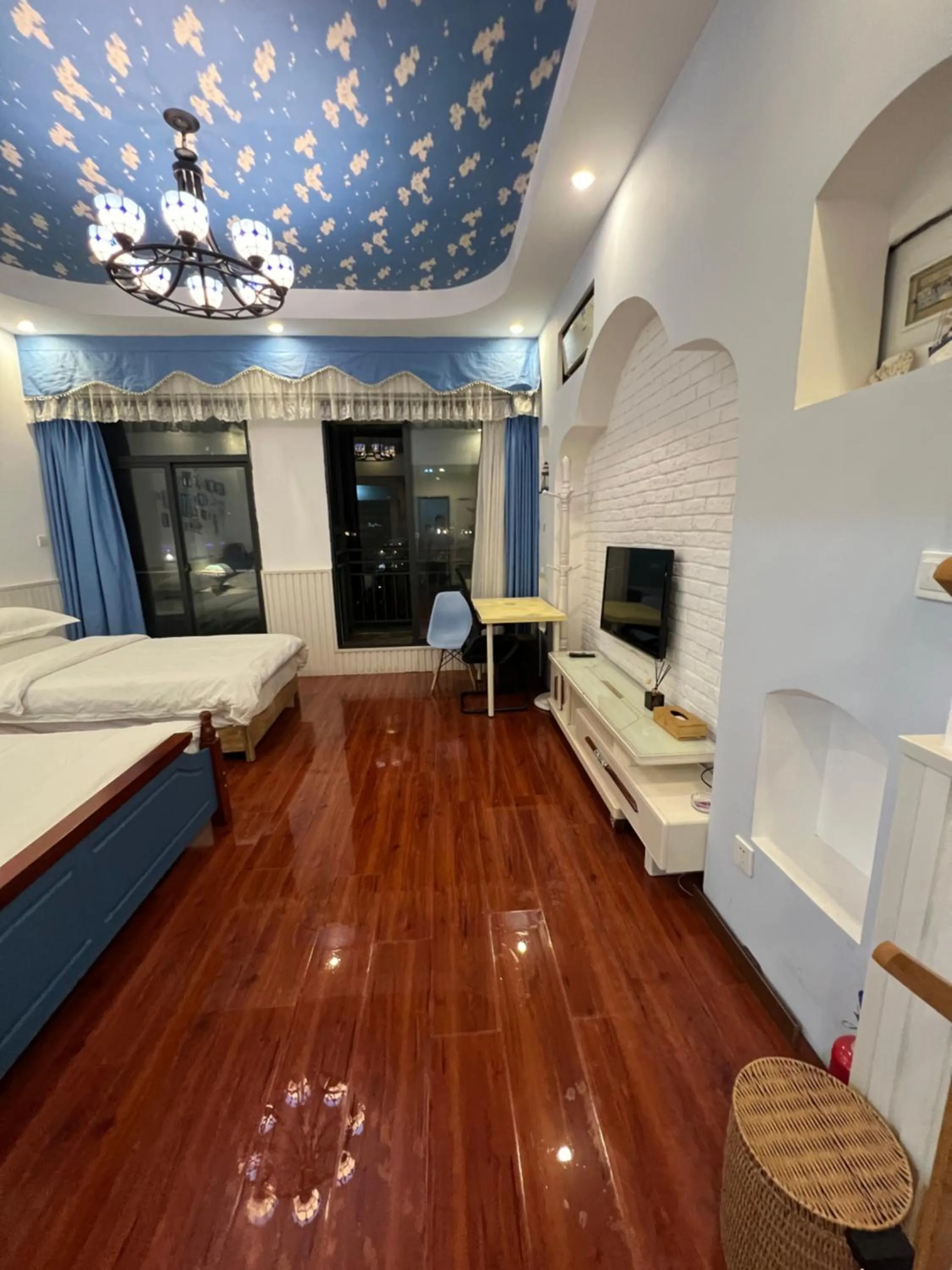 Bed in Moonlight Hotel