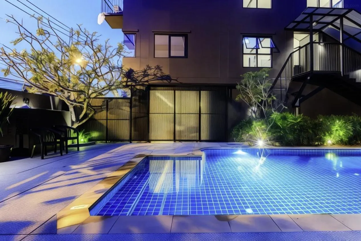 Swimming pool in Prima House Pattaya