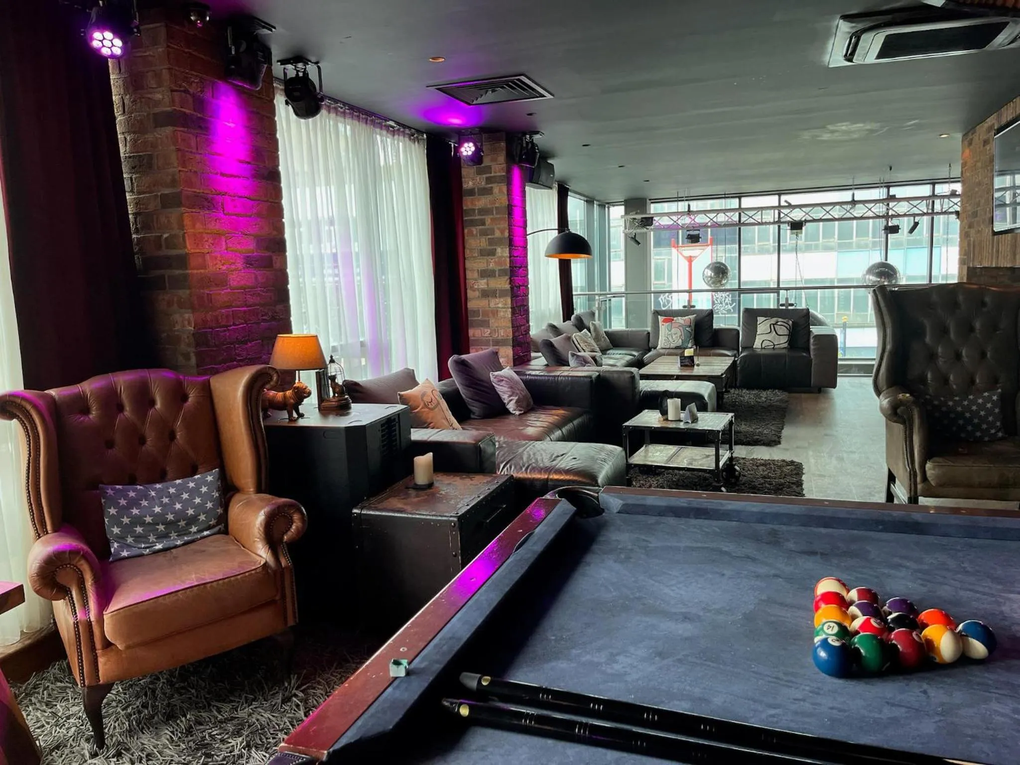 Lobby or reception in pentahotel Birmingham