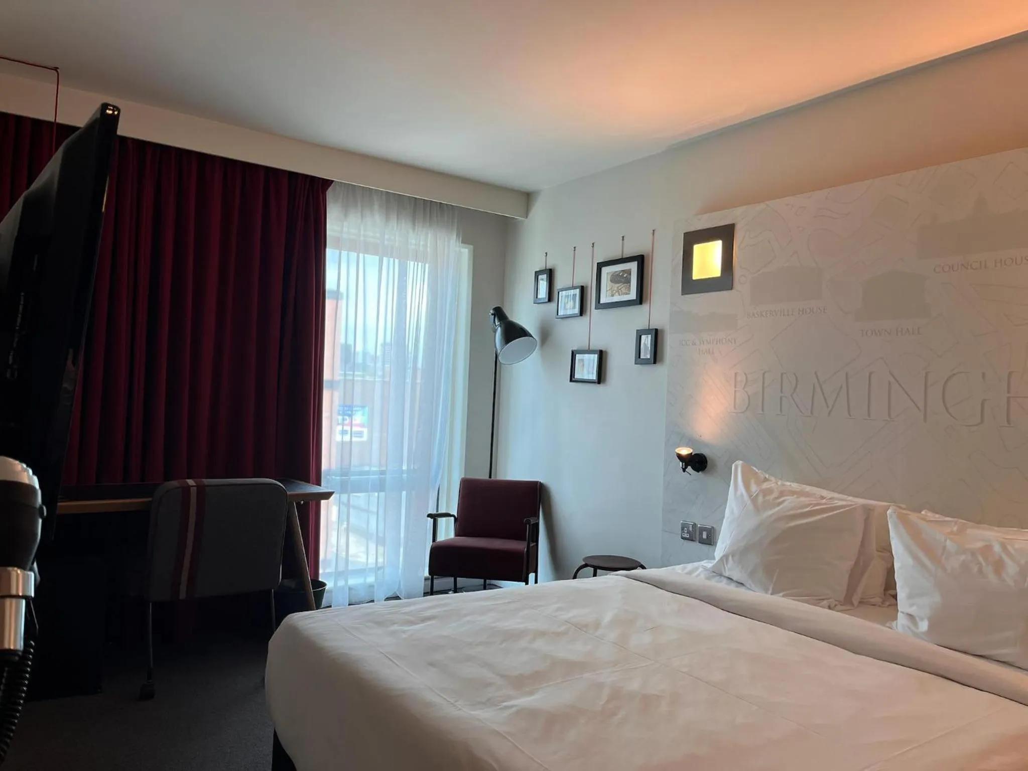 Photo of the whole room, Bed in pentahotel Birmingham