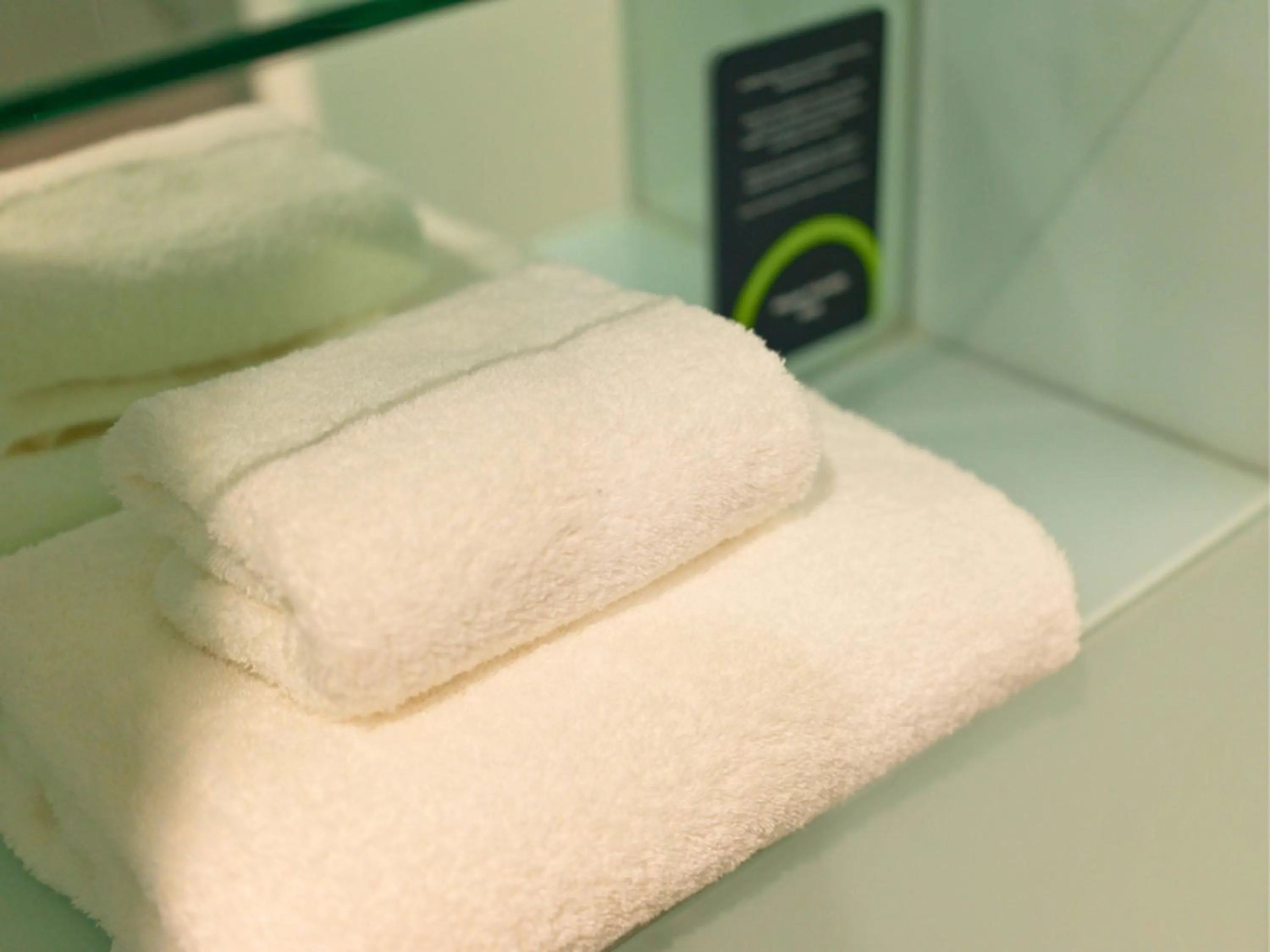 Shower, Bed in B&B HOTEL Birmingham Centre