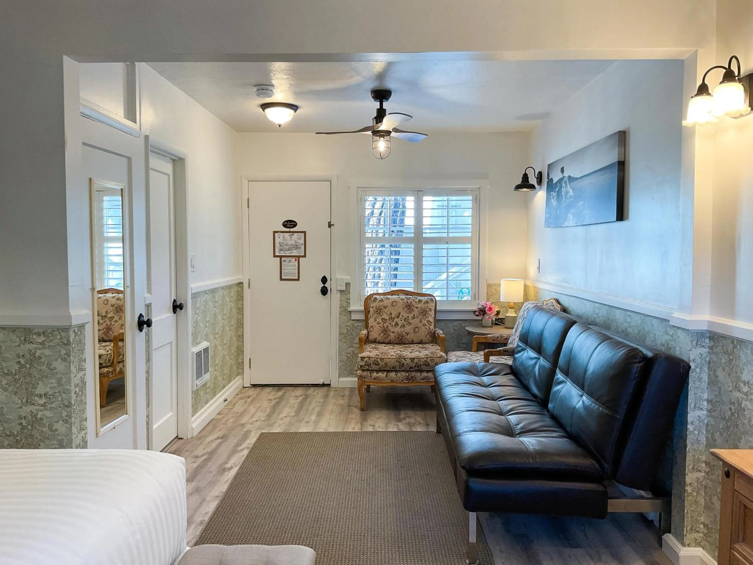 Balcony/Terrace in Carmel Green Lantern Inn