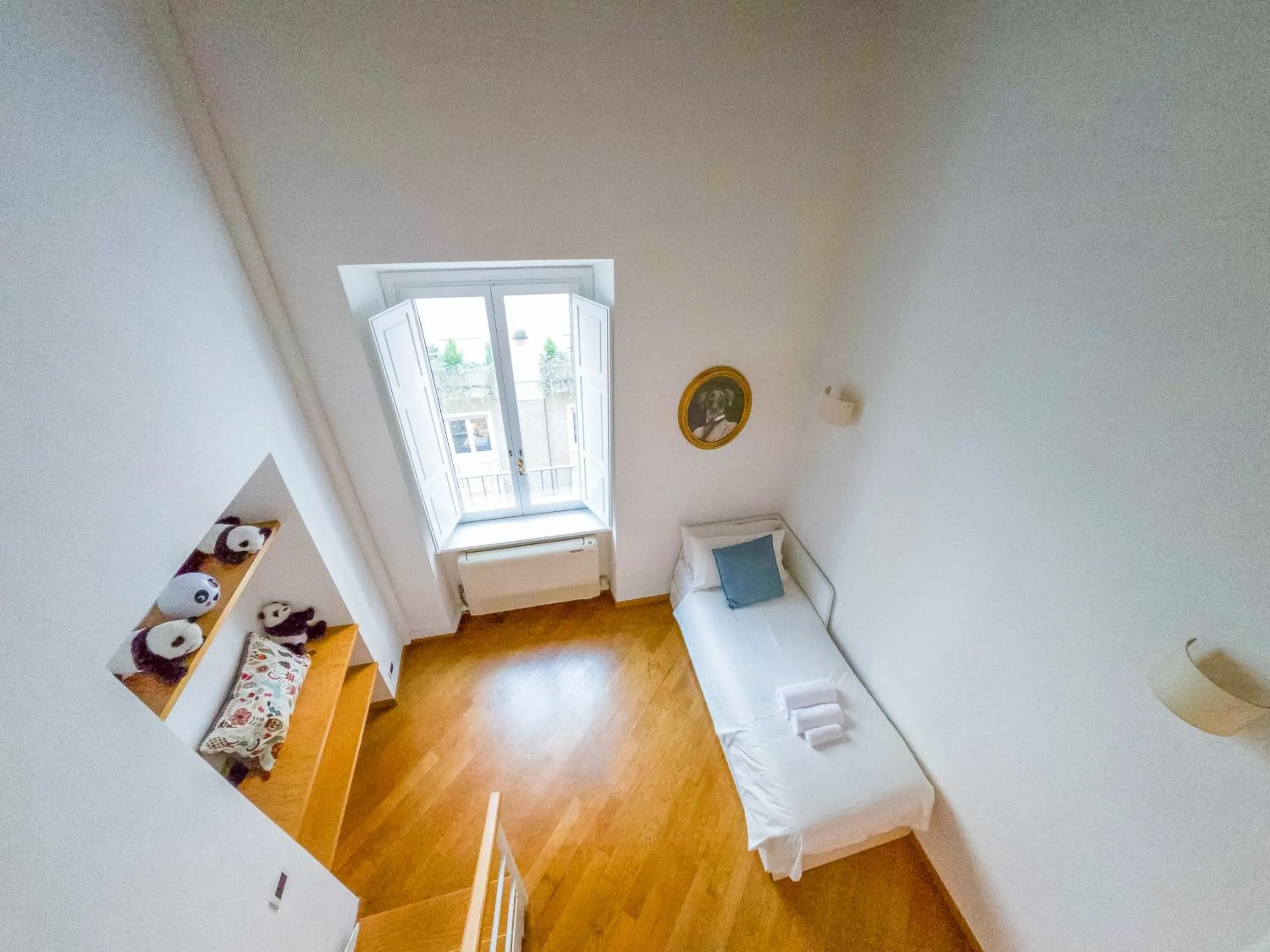 Bedroom, Bed in Pandy Suite