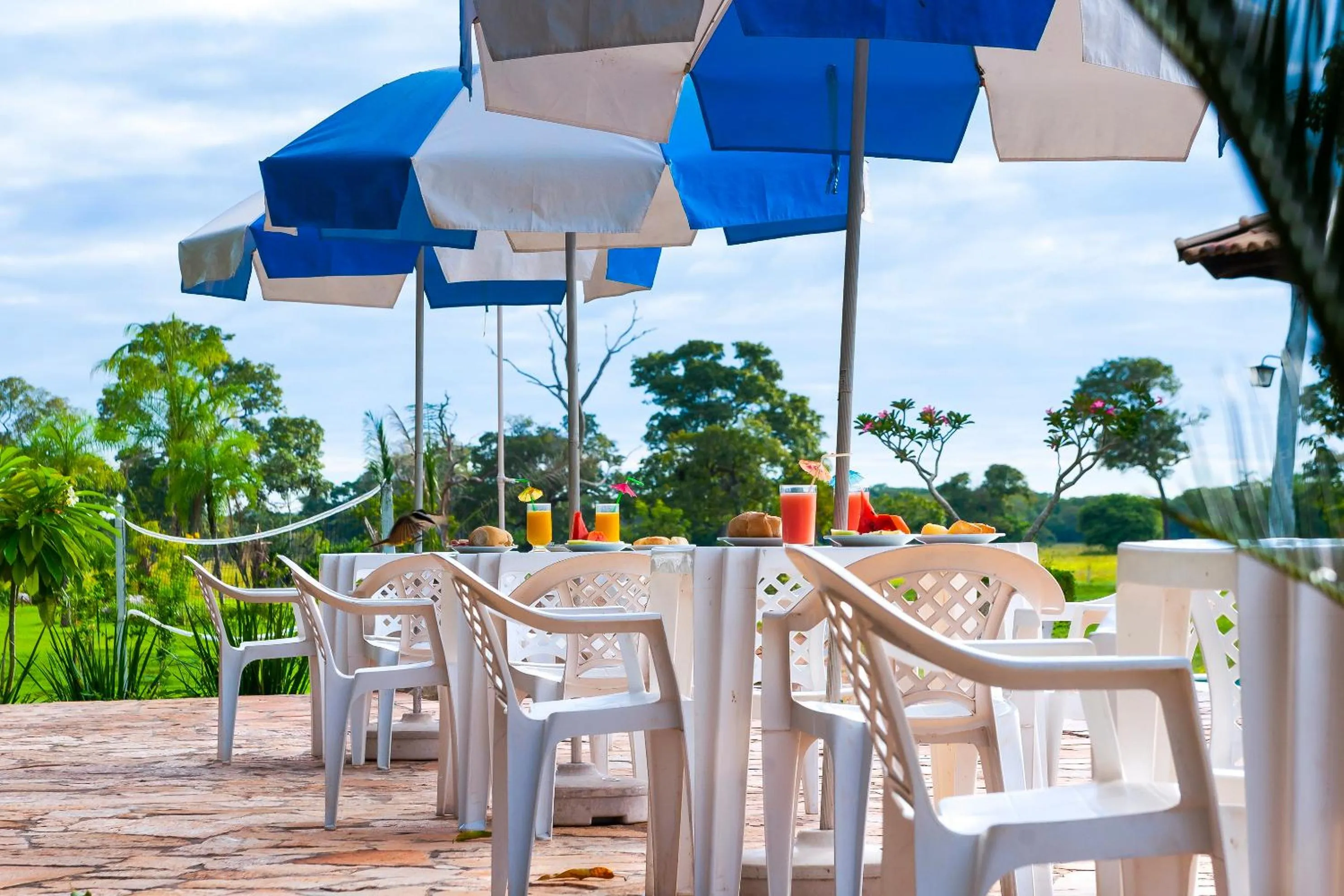 Pool view in Pousada Piuval