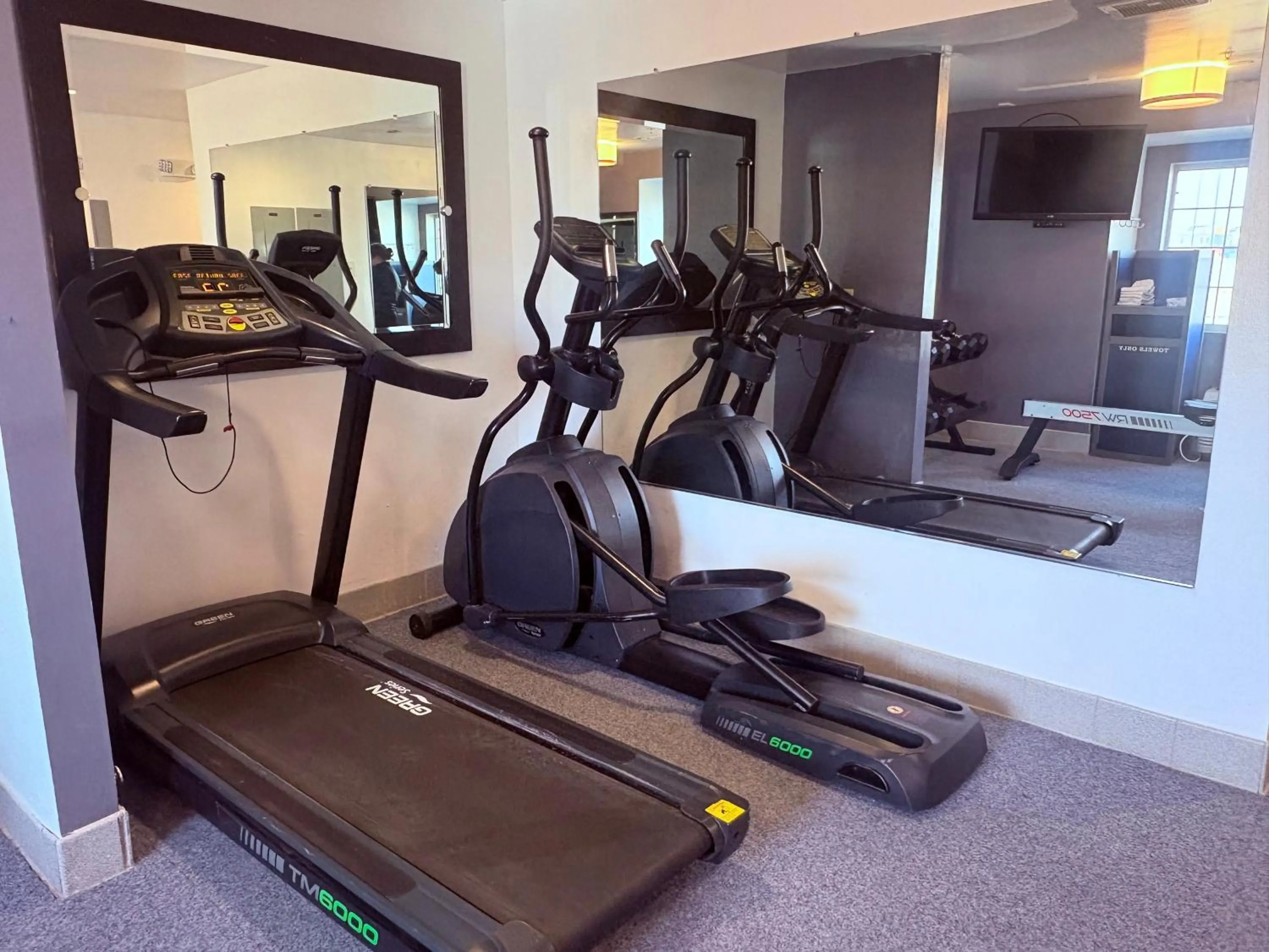 Fitness centre/facilities in Microtel Inn & Suites by Wyndham Denver Airport