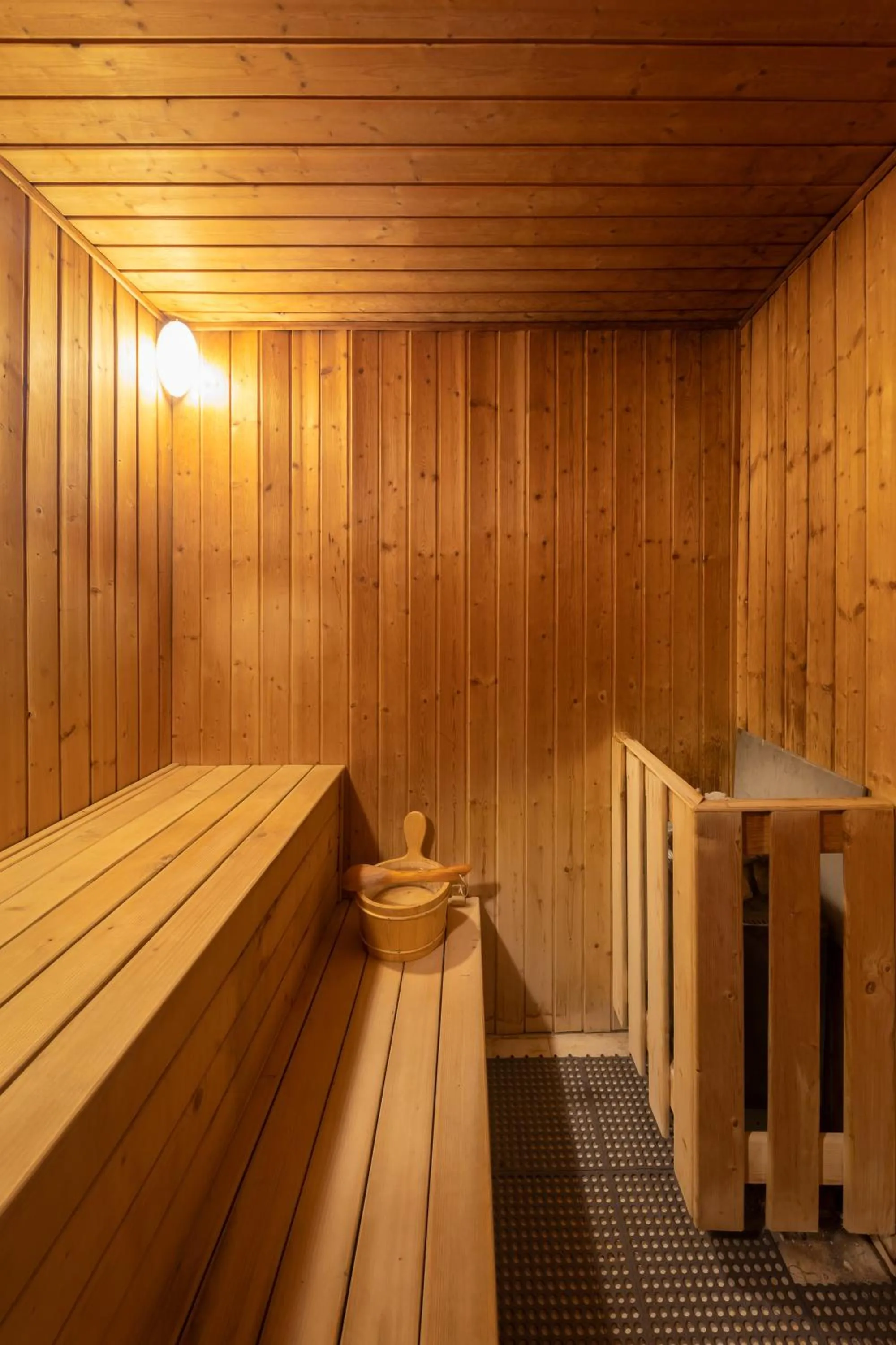 Sauna in Azumaya Hotel Kim Ma 2