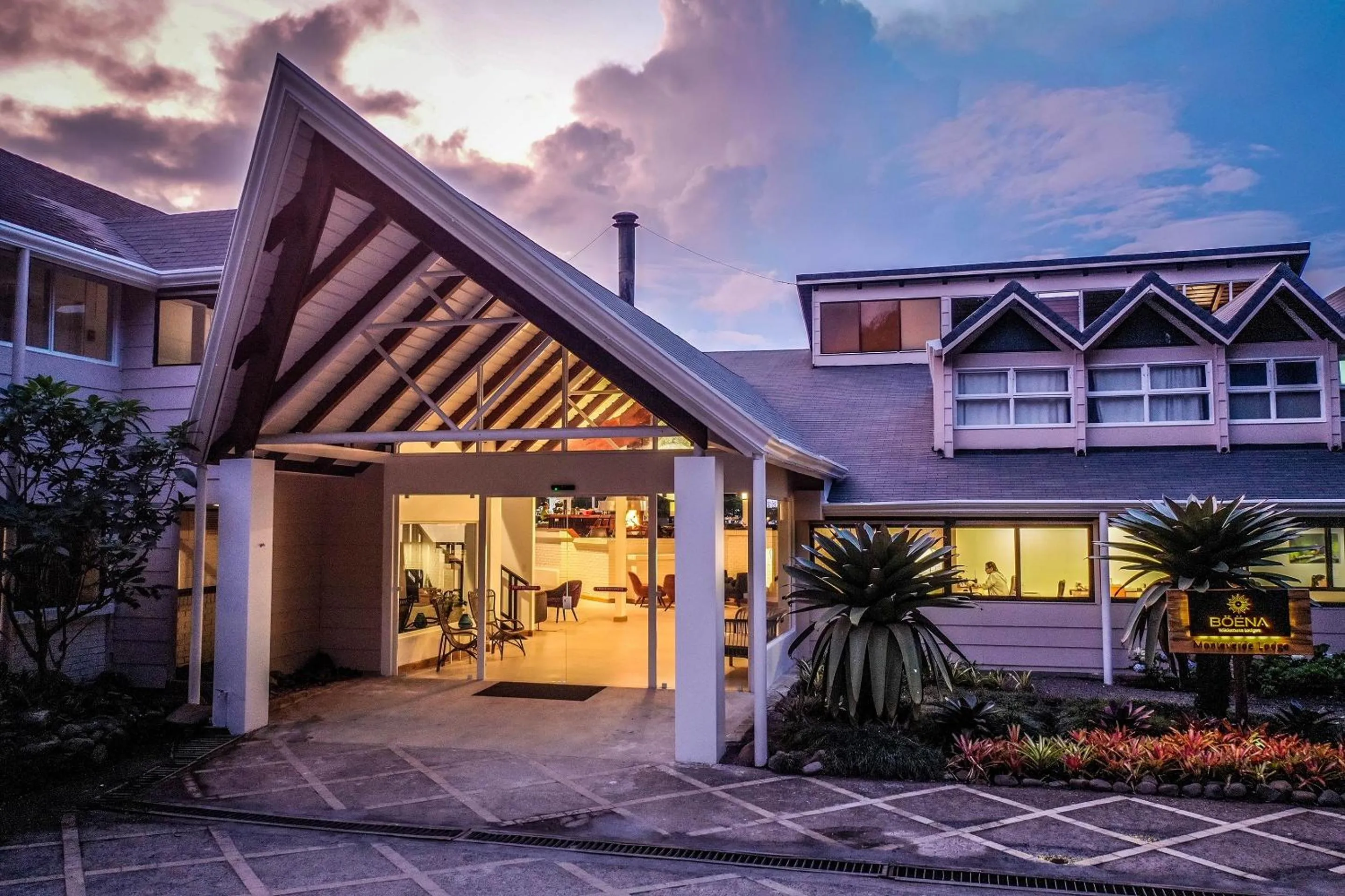 Property building in Monteverde Lodge